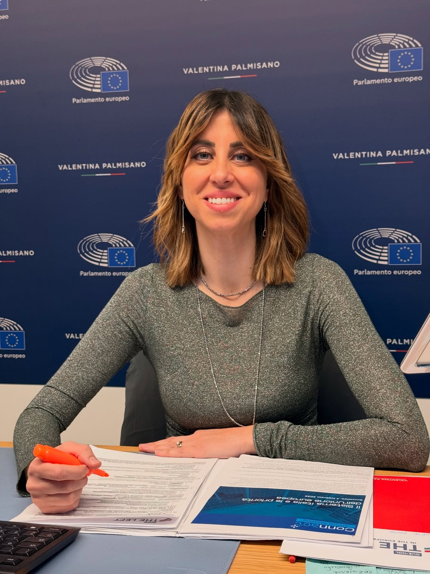 Oggi parteciperò al Connact Annual Meeting, un momento dove imprese, associazioni e istituzioni europee si confrontano sui temi chiave della nuova legislatura.
Tredici panel tematici, dal digitale all’ambiente, dalla difesa alla democrazia.
Io parteciperò al tavolo dedicato al cibo, al sistema alimentare europeo: un tema che riguarda tutti noi.