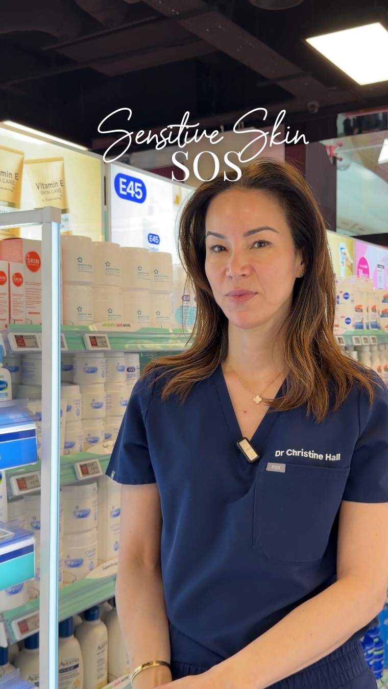 Sensitive skin that burns when you apply anything? This one’s for you 🔥🫧
If every product stings, tingles, or leaves your skin feeling worse, your barrier needs some serious TLC. So I headed to @superdrug to put together a calming, no-nonsense routine designed for ultra-sensitive skin.
These are all fragrance-free, alcohol-free, and focused on soothing, repairing, and giving your skin time to heal:
🤍 @larocheposay Toleriane Dermallergo Fluid: to calm inflammation
💙 @eucerin UltraSensitive Range: to instantly soothe reactive skin
🛡️ @eucerin Aquaphor: to lock everything in while your skin repairs
🌾 @aveenoukire Cream: to reduce inflammation and support the skin barrier
When your skin is this reactive, less is more. Look for barrier-repairing formulas, avoid triggers, and give it a few weeks. The healing takes time, but it’s worth the wait. 🤍
#sensitiveskin #skinbarrier #superdrugfinds #reactiveskin #kbeauty