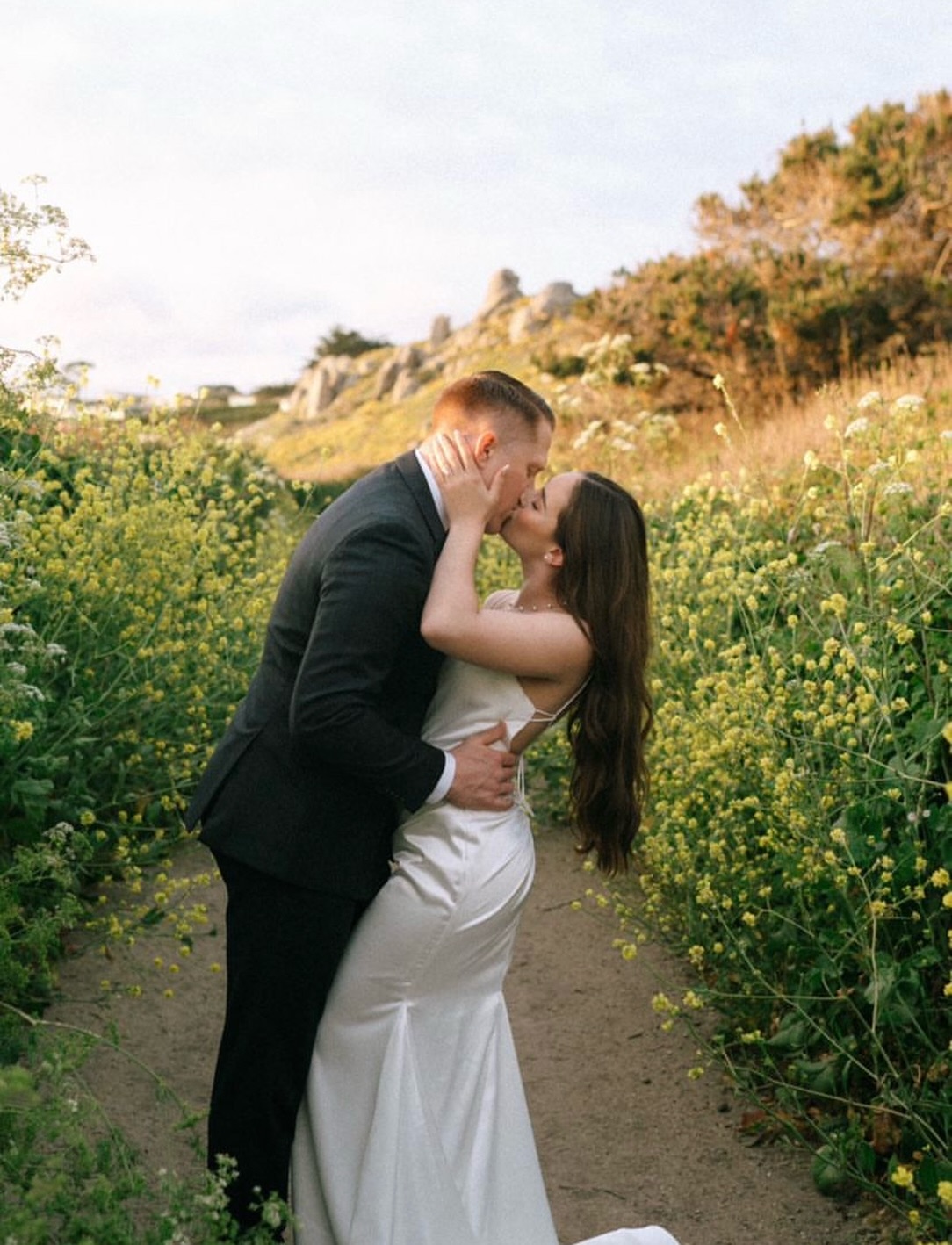 Back when we were playing dress up with @leximathews_ 🌼 Happy (early) Valentines to all the lovers ♥️
#carmelweddingplanner #californiaweddingplanner