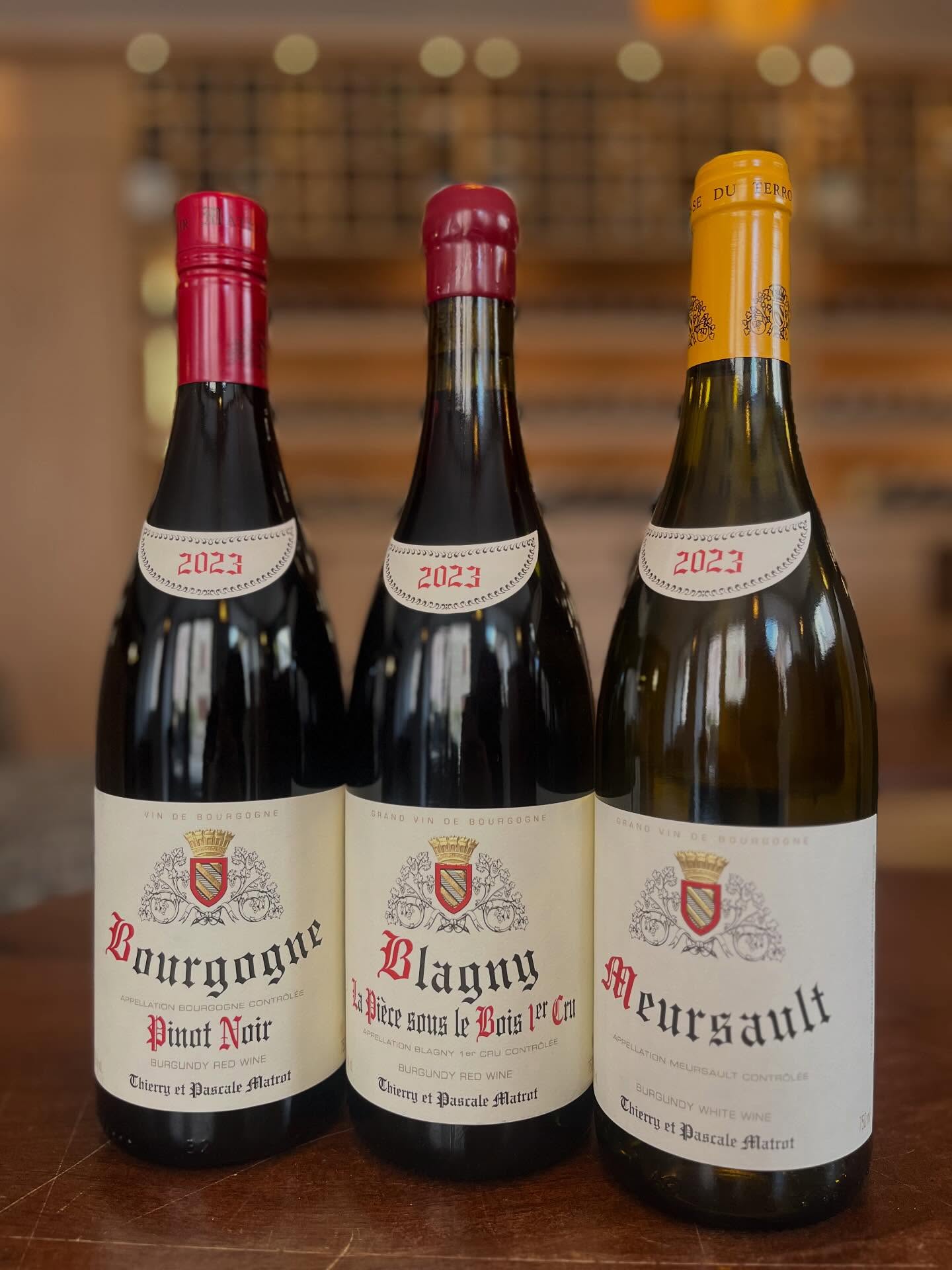 À Meursault, le @domaine_matrot signe des blancs de caractère et des rouges fins, toujours portés par une belle pureté.
Un domaine coup de cœur à découvrir absolument. ❤️💎