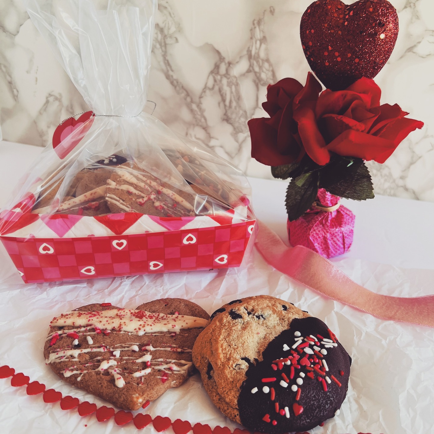 Heads up Englewood and Venice, Valentine's is this weekend ❤️
I’m so grateful to those who visited our website and already placed orders.
Send this to someone who you wish would call us and order this for you.
**DM for a link to order or use link in comments**