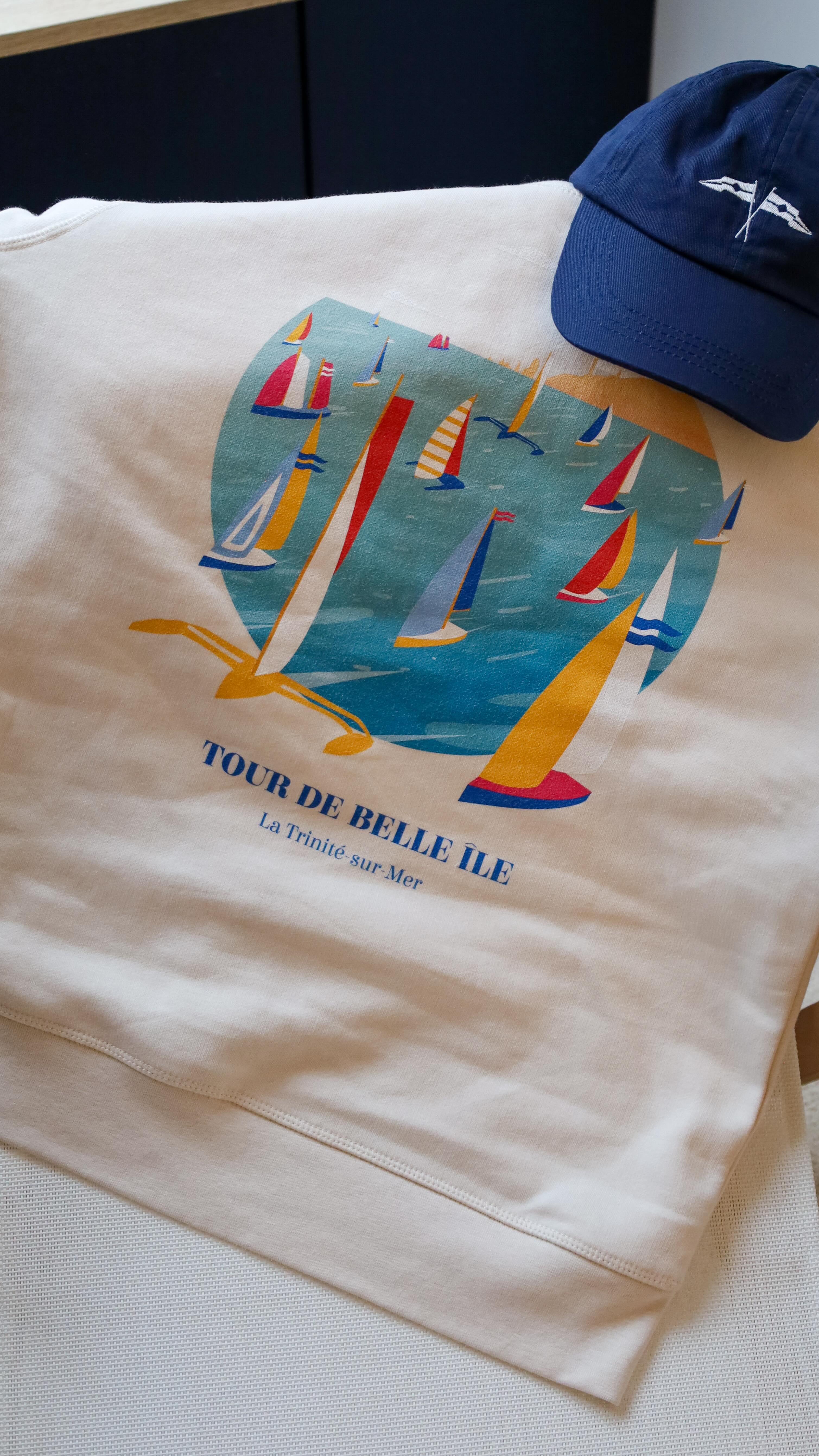 Les backstages de la nouvelle collection 📹
Une collection pensée pour ceux qui aiment le large.
Retrouvez la boutique en ligne sur notre site internet (lien dans notre bio).
Pssst : Vos coups de cœur 2025 sont en soldes !
⚓️