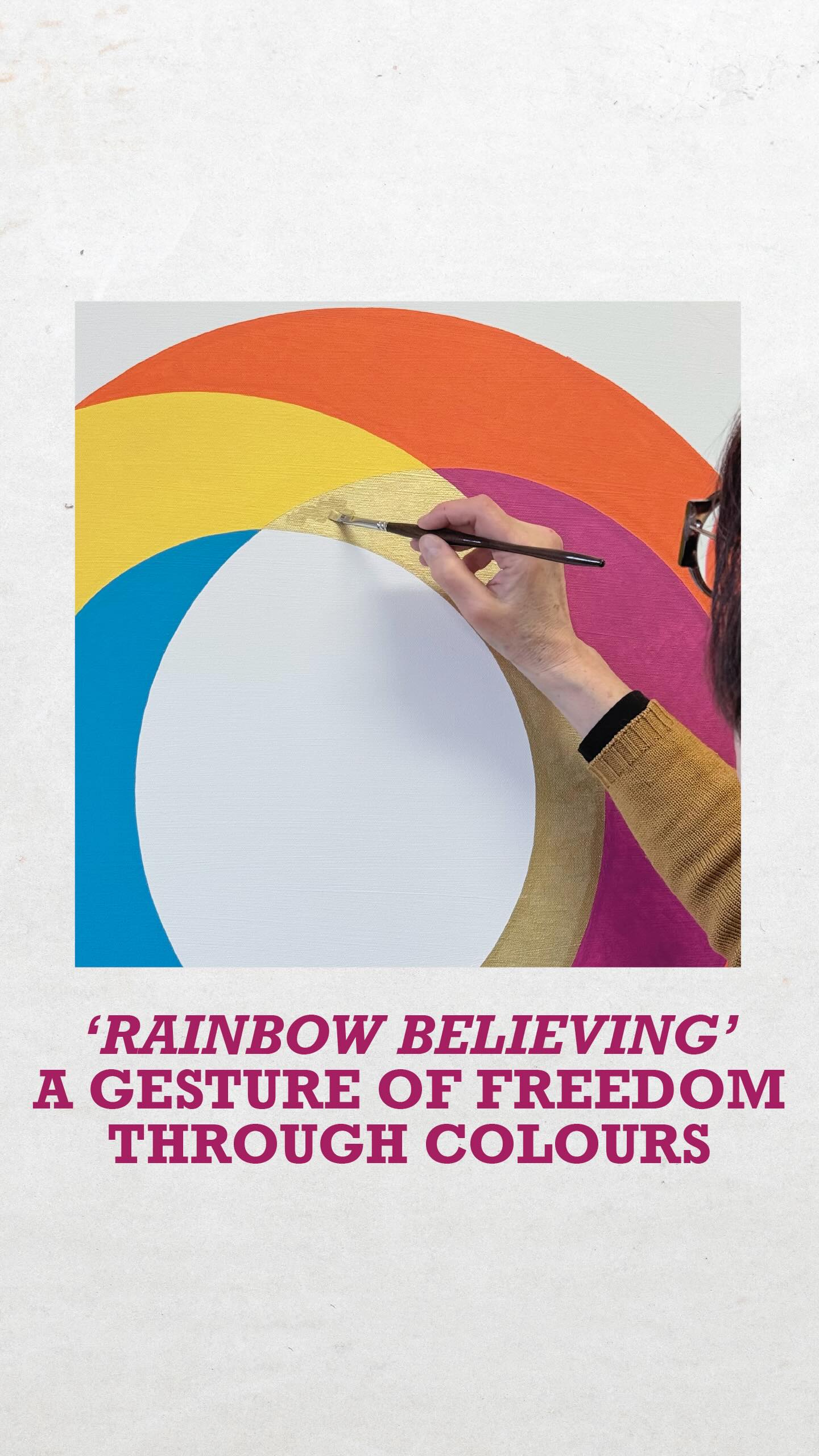 ‘Rainbow Believing’
A Gesture of Freedom Through Colours
I am painting ‘Rainbow Believing’.
This artwork fully represents the meaning of my ‘Circles of Joy’ series, where colour becomes a space of balance and well-being.
Here, it becomes even more about ‘Colours of Joy’.
🌈 A natural phenomenon, the rainbow reveals light after the storm and is a metaphor for hope, possibility, and rebirth.
Over time, its colours have become a universal symbol of peace and respect for diversity.
🕊️With each brushstroke, I take a stand against war, oppression, and discrimination, feeling the need to bring colour back to the centre as a value: freedom of thought and expression, humanity, and peace.
For me ‘Rainbow Believing’ is this.
And for you?
Share your thoughts in the comments.
🖼️ Rainbow Believing
80 × 80 cm — acrylic on canvas
From the Circles of Joy series
Presented in Milan, February 26
Original work — available
⸻
🇮🇹 Sto dipingendo Rainbow Believing.
Un quadro che rappresenta pienamente il senso della mia serie ‘Circles of Joy’, dove il colore diventa spazio di equilibrio e di benessere.
Qui, ancora più intensamente, si può parlare di ‘Colours of Joy’.
L’arcobaleno è un fenomeno naturale che rivela la luce dopo la tempesta, metafora di speranza, di possibilità, di rinascita.
Nel tempo i suoi colori sono diventati emblema universale di pace e di rispetto delle diversità.
Pennellata dopo pennellata mi schiero contro guerre e soprusi, sento il bisogno di riportare i valori del colore al centro: libertà di pensiero, di espressione, di umanità, di pace.
🌈 Per me ‘Rainbow Believing’. è questo.
E per te?
Scrivimelo nei commenti.
#laurarota #laurarotaart #circlesofjoy #circlesofjoyart #earthsheart