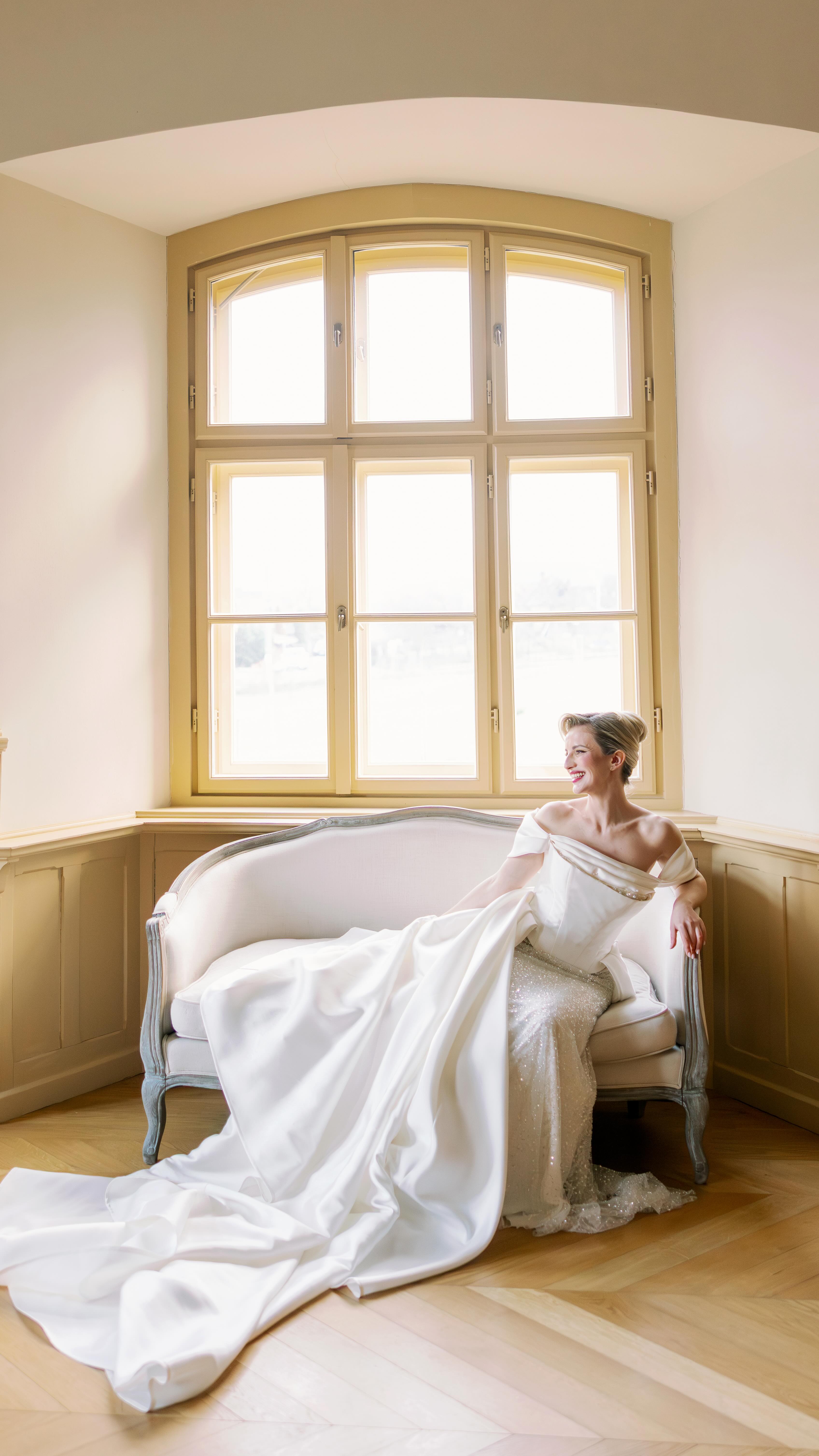 MEET THE OTHERS: Learn & Shoot
Organizer team: @meettheothers @kims_lens @iosana_md
Teacher: @elenazamfir.photography
Models: @ollgollg @kklaudiaaszabo @nbertold
Locatie: @castelul.banffy.rascruci
Makeup: @gabrielapopescubeauty
Hair: @ioanamalai @patriciacantor_hairartist
Rochii: @be_my_white
Costum: @pashamens_wear
Decor: @adda.puiu
Tort: @pops.pastry
Stationery: @pastelstationery.ro
Voal & accesorii par: @artelis.ro
Vesela argint: @vitrinaveche