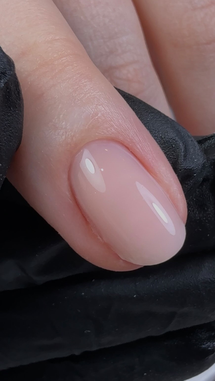 This ONE prep mistake quietly ruined my retention for months and I didn’t even realise I was doing it.
I thought I was prepping properly… but I wasn’t fully removing the non-living tissue from the nail plate. That microscopic layer is enough to interfere with adhesion, no matter how good your product or application is.
Retention isn’t just about what you apply, it starts with understanding nail anatomy, controlled prep, and respecting the integrity of the natural nail.
Once I corrected this, my lifting issues dramatically improved, not because I changed brands, but because I changed technique.
This is exactly why prescriptive prep matters. When you understand why you’re doing each step, your results become consistent and predictable.
I break this down in depth inside my Prescriptive Manicure Online Refresher- including anatomy, prep principles, and safe application standards.
If retention has been frustrating you, it’s usually not luck or product… it’s fundamentals.
Link in bio to learn more.