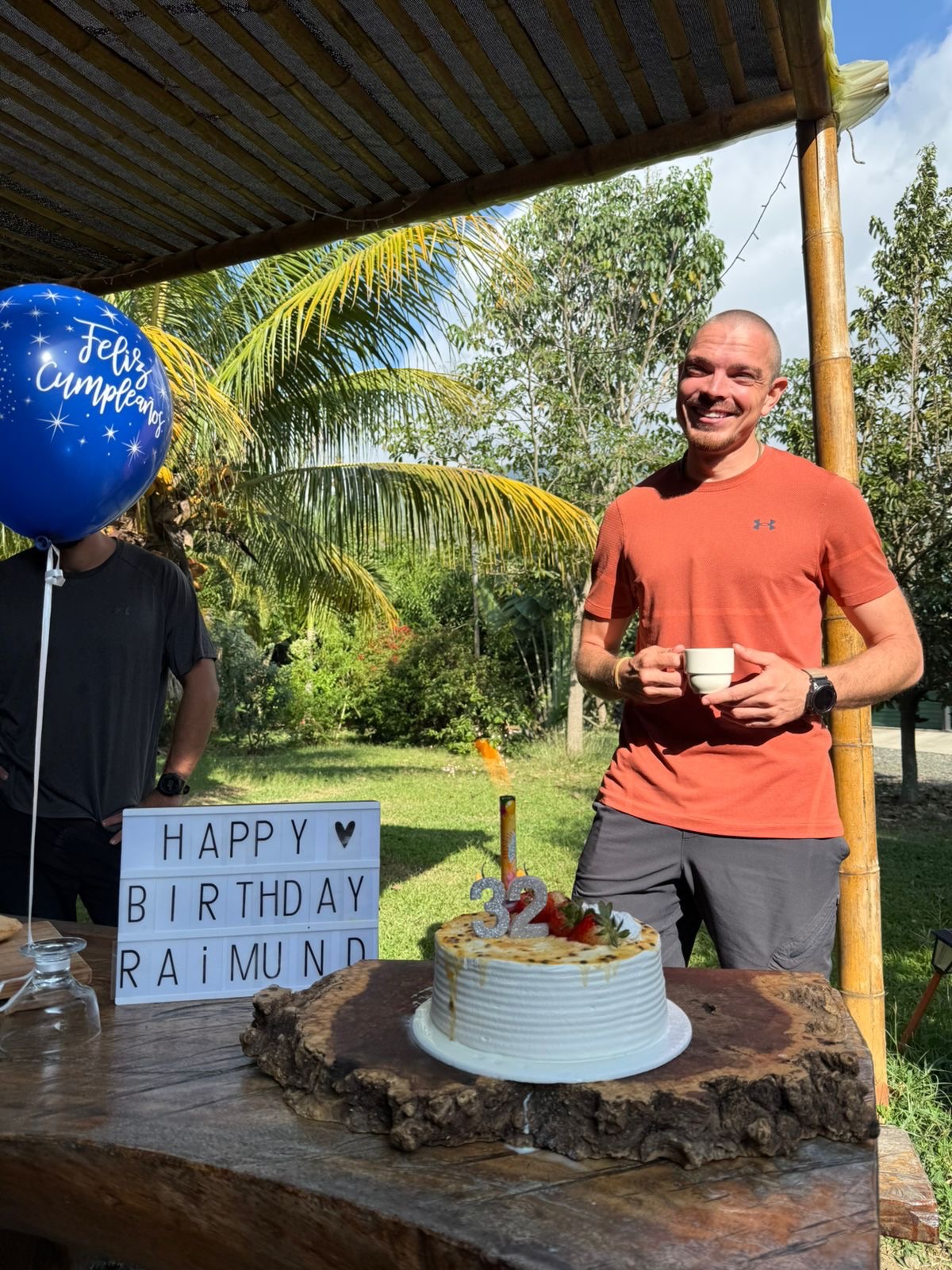 🎂🏍️ Birthday on the road?
We’ve been celebrating a lot of them lately, from our own team to riders passing through.
Because being far from home doesn’t mean your birthday should go unnoticed. ✨
Staying with us around your birthday? Let us know.
We’ll make sure it’s celebrated, Donkey Sunrise style! 🎉🎈
🇨🇴 ADV moto hub Colombia
🏍️ Accomodations, tours & services
📍La unión, Valle del Cauca
🧡 Home away from home for moto adventurers
#donkeysunrise #motorcycletravel #advrider #motocommunity