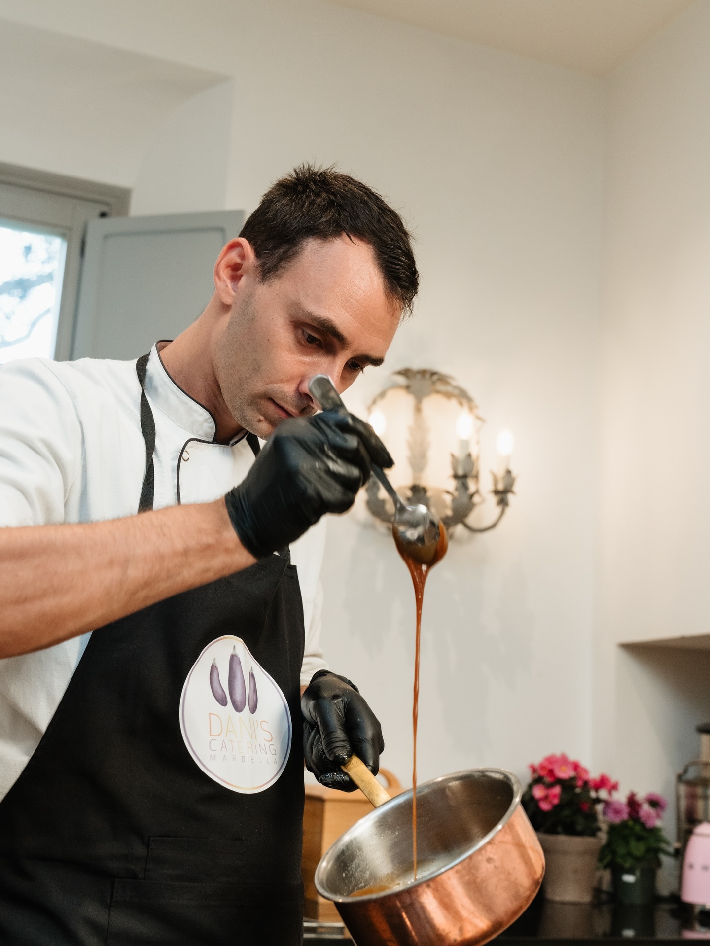 🍽️ Cooking with love 🍽️🤍
Every dish we prepare carries care, passion and attention to detail.
At Dani’s Catering, we believe love is the main ingredient behind every memorable event ✨💐
Because when food is made with heart, it’s meant to be shared.
📞 +34 602 687 187
📧 Dani@daniscatering.es
#DanisCatering #cookingwithlove