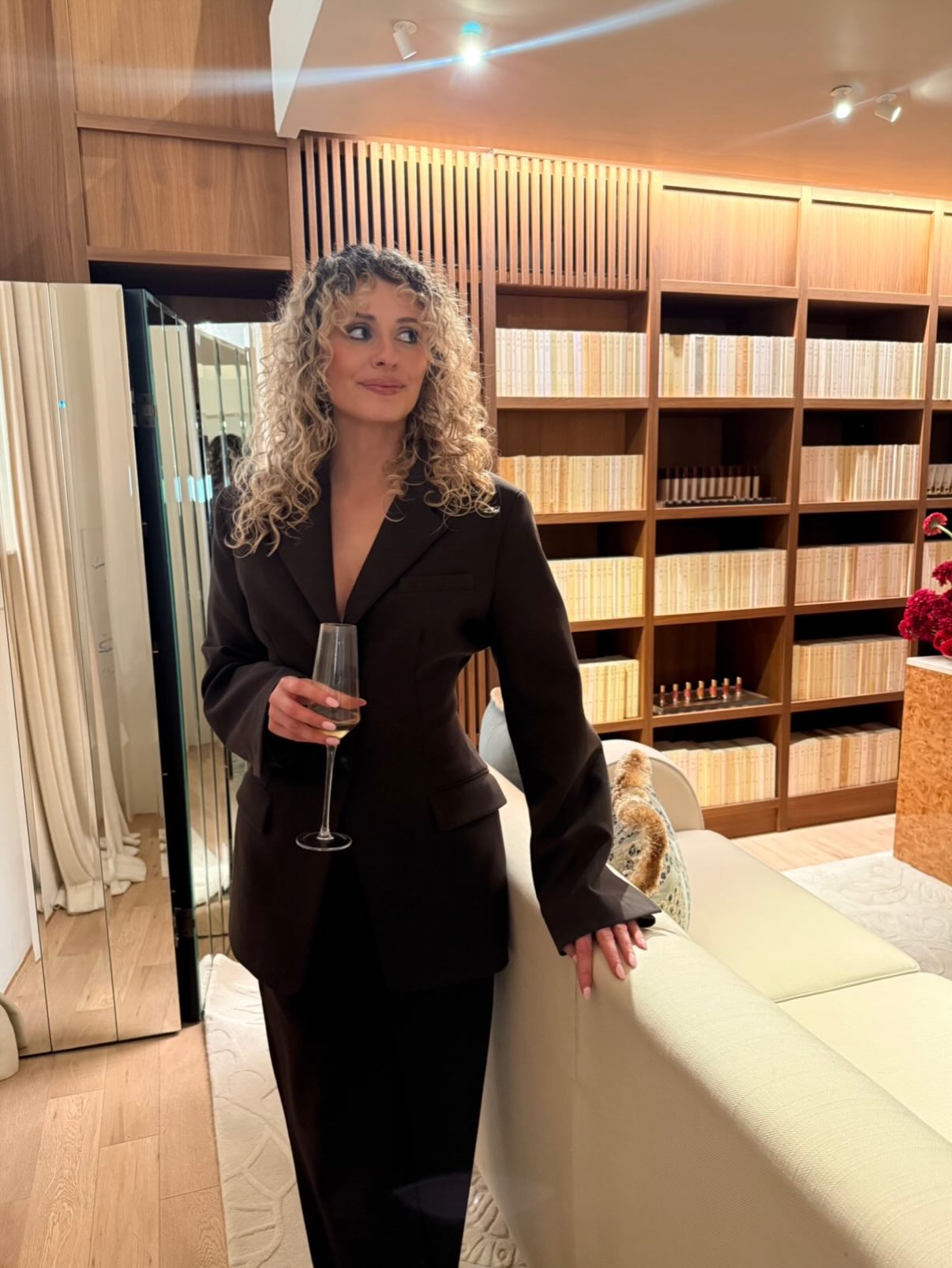 A beautiful evening celebrating artistry with @hourglasscosmetics ✨
We got to test out some products new to us, as well as seeing all our kit must-haves - Hourglass is pure elegance, a brand I truly love & it was such a pleasure being a part of this dreamy evening.
Thank you so much @thefullmontyldn @hourglasscosmetics ❤️
pr invite
#hourglasscosmetics #montypr
Hourglass brand event
London makeup artist