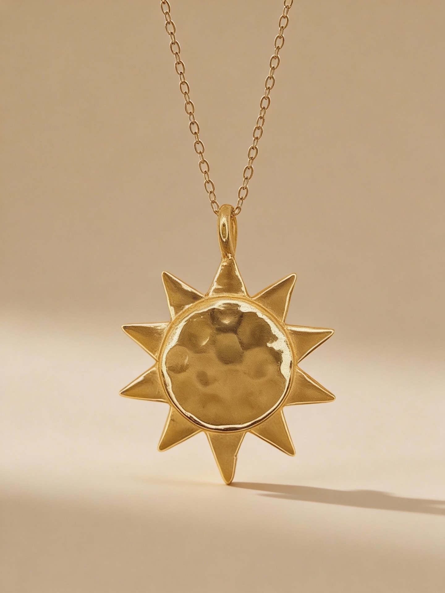 Sun of Life Pendant✨
Crafted from 925 sterling silver and finished with 18K gold plating, this piece captures the warmth of Bali’s golden sun🌞
A symbol of light, energy, and new beginnings — made to remind you of your inner glow wherever you are.
Carry the Bali sun with you. Feel the warmth. Shine brighter💛
#muana #muanaJewelry #sunoflife #balivibes #goldjewelry