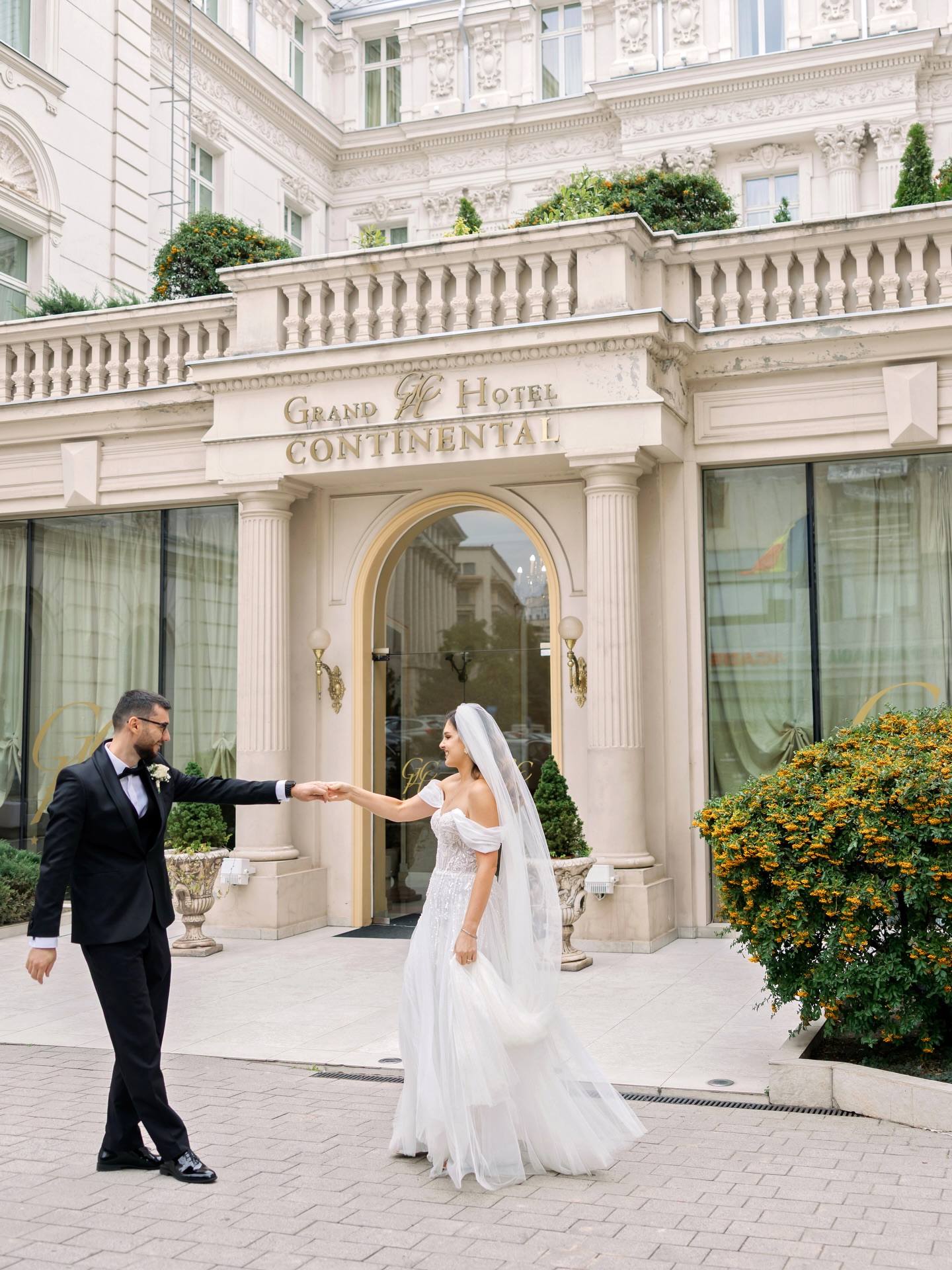 A story about a beautiful family and a beautiful hotel
@oana.ramona.47 & @alex_grigore
@grand_hotel_continental