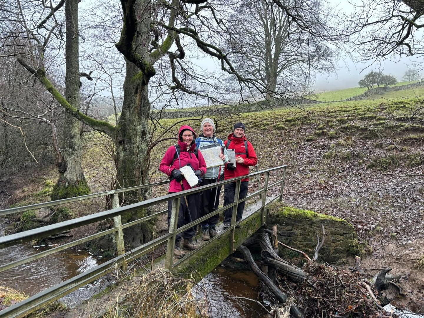Second Hill Skills & Navigation Course of 2026 ✔️ and what an AWESOME day!
We kicked things off at the @lioninnblakey with coffee & pastries ☕🥐 talking kit, emergency procedures and getting stuck into maps – route plotting, symbols and all the good stuff.
Then it was outdoors in perfect foggy conditions for an orientation game before heading off on a 7-mile nav route with @ordnancesurvey maps 🗺️
Everyone took turns leading and relocating, with contour work, pacing and loads of hands-on practice along the way.
So much learning packed into one day and honestly… everyone did brilliantly 👏
Thank you to @kerry.hikes for hosting this course
If you’ve ever wanted to feel more confident with a map in the hills, this is the place to start 🧡
https://www.yorkietalkies.co.uk/yto-navigation-courses
#getoutside #YTO #navigation #osmaps