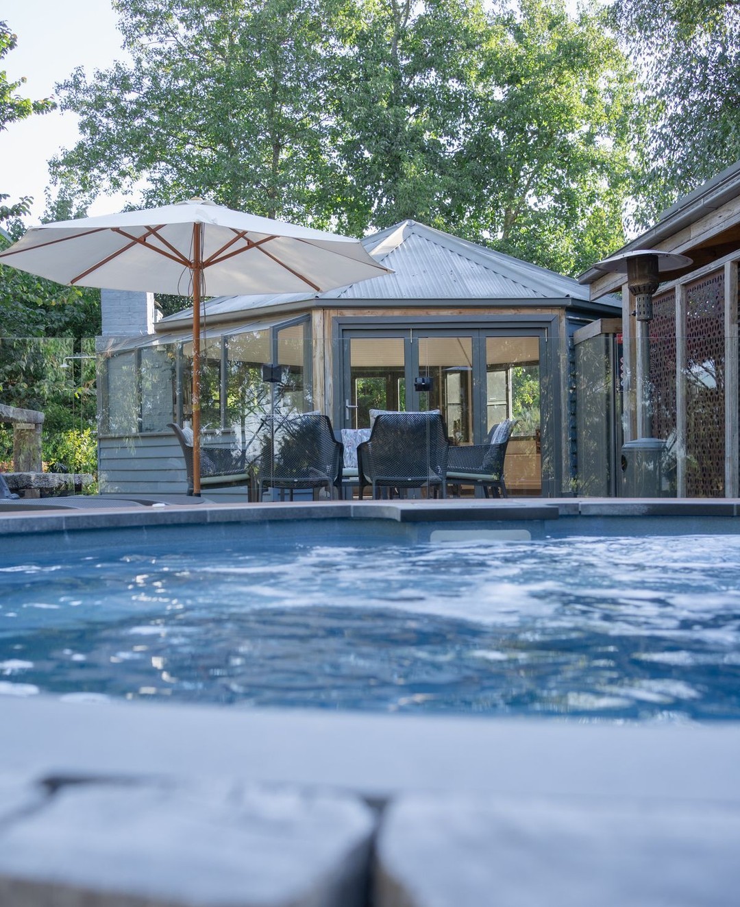 Imagine a day spent in pure relaxation—lounging by the 3.5m heated plunge pool and spa, with nothing but the sounds of nature and the open sky above. At Lawson Lodge, it’s easy to fill the day with little luxuries. Take a break from the pool for a lazy round of golf, then fire up the BBQ or gather around the firepit as the sun sets. And when night falls, dine under a blanket of stars, with the whole property to yourselves.
This is how you unwind at Lawson Lodge—your own private retreat where time slows down and the moments are yours to enjoy.
.
.
.
.
#lawsonlodge #lawsonlodgecountryestate #macedon #mountmacedon #daylesfordmacedonranges #macedonranges #melbourneaccommodation #lawsonlodgeweddings #macedonrangeswedding #onehourout #onehouroutofmelbourne