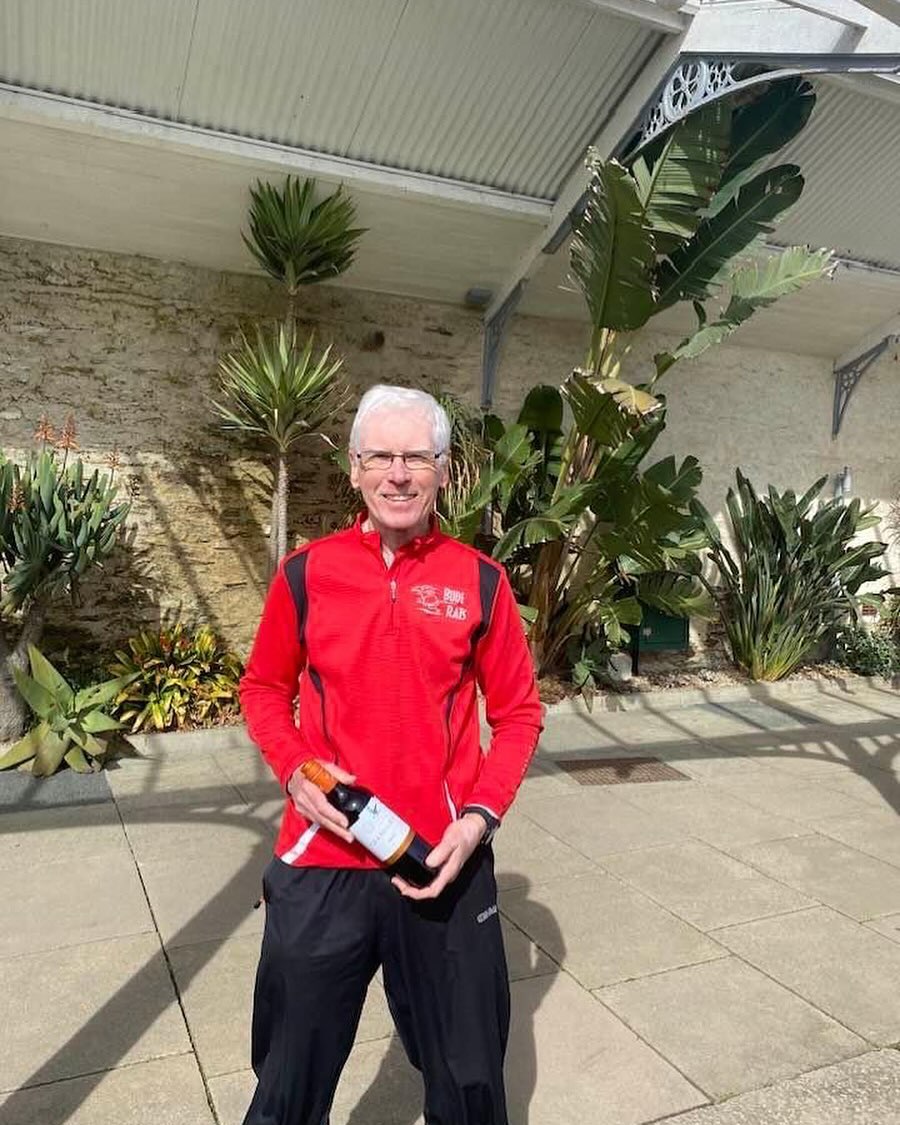 Well done to Stephen Hutchinson who placed 2nd in his age category at Falmouth Half ๐ #falmouthhalfmarathon #buderats
