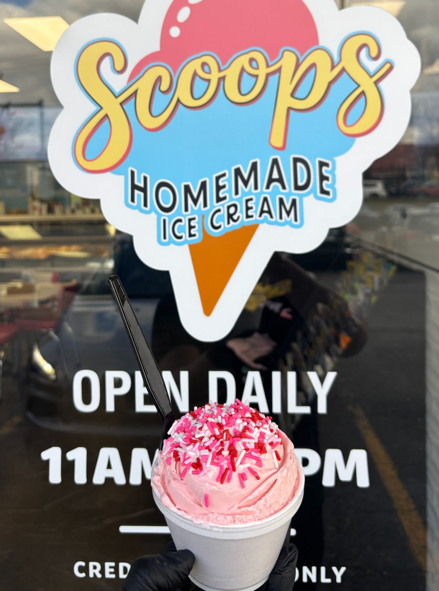 Don't forget the sweets for your Sweetie! Valentine's Day is right around the corner!
Hot Springs
Breckenridge Little Rock
Downtown Little Rock
All locations open 11a.m.-10p.m.
#icecream #icecreamlover #arkansasbest