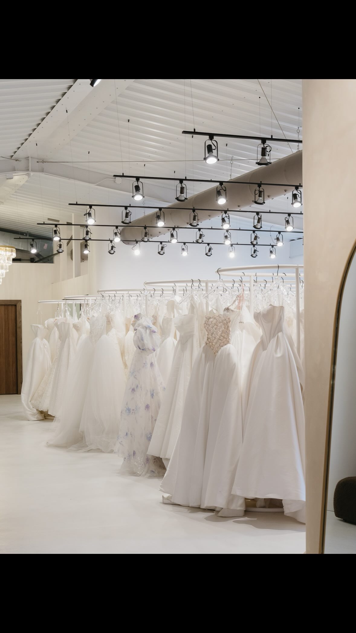 Because we couldn’t say goodbye just yet ✨
Our House of Savin Trunk Show has officially been extended through this weekend, 2/8.
Statement silhouettes, fresh AW26 gowns + trunk show exclusives.
🎥: @houseofsavin
#charlottebride #2026bride #trunkshow #bridetobe
