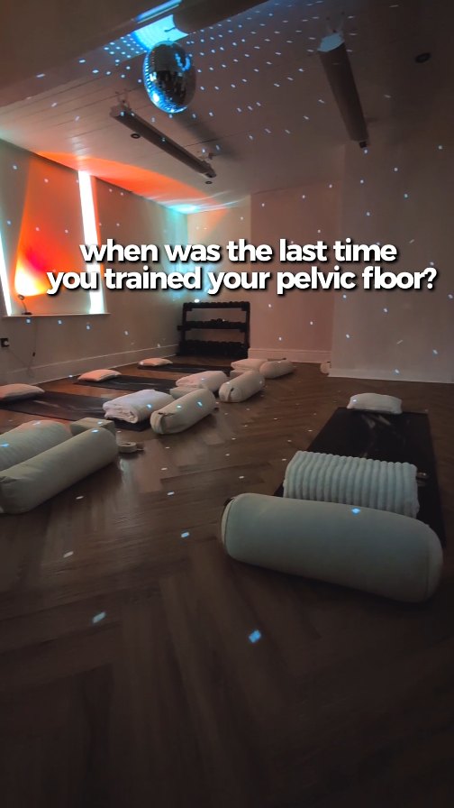 I know it’s easy to forget.
Kegels are boring.
They don’t feel like they’re making any difference.
So they get pushed to the bottom of the to-do list.
But consistent, focused, varied pelvic floor strength work makes a world of difference.
Supporting your training now AND protecting future you.
That’s exactly why get STRONG club includes weekly yin yoga, core, and pelvic floor sessions.
........