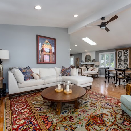 Design that works as beautifully as it looks.
From furniture layouts to finishes and styling, we design lake homes that feel intentional, livable, and timeless—down to every last detail.
Spring projects now booking.
If your space is ready for a refresh (or a full transformation), we’d love to help.
📍Michigan City
📩 DM us to get started
#AbigailHaydenInteriors #InteriorDesignServices #SpringProjects #LakeMichiganHomes #LakesideLiving