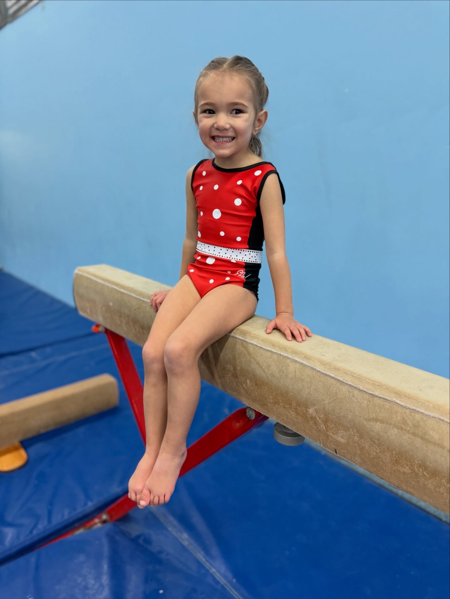 Little cutie in her mini mouse custom leotard😍🐭