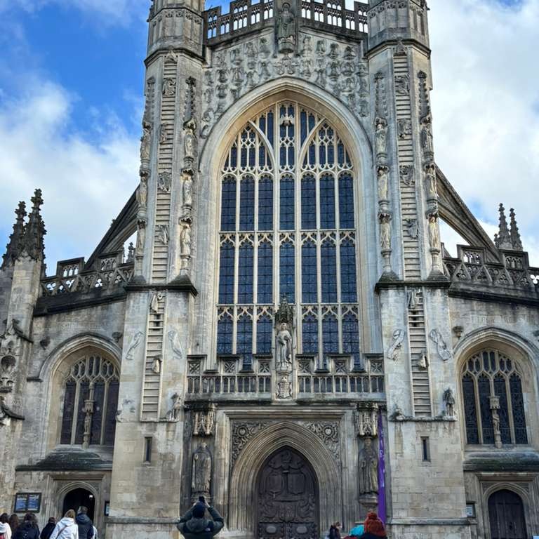 so a message from my daughter this morning, "Good Morning Mom, so guess where I went today with my suitemates? Bath." I couldn't stop giggling because my introverted kid is with 4 international students whom she loves going on an excursion!! Can't wait to see these places myself! I asked her to take a selfie and they sent me their feet instead.