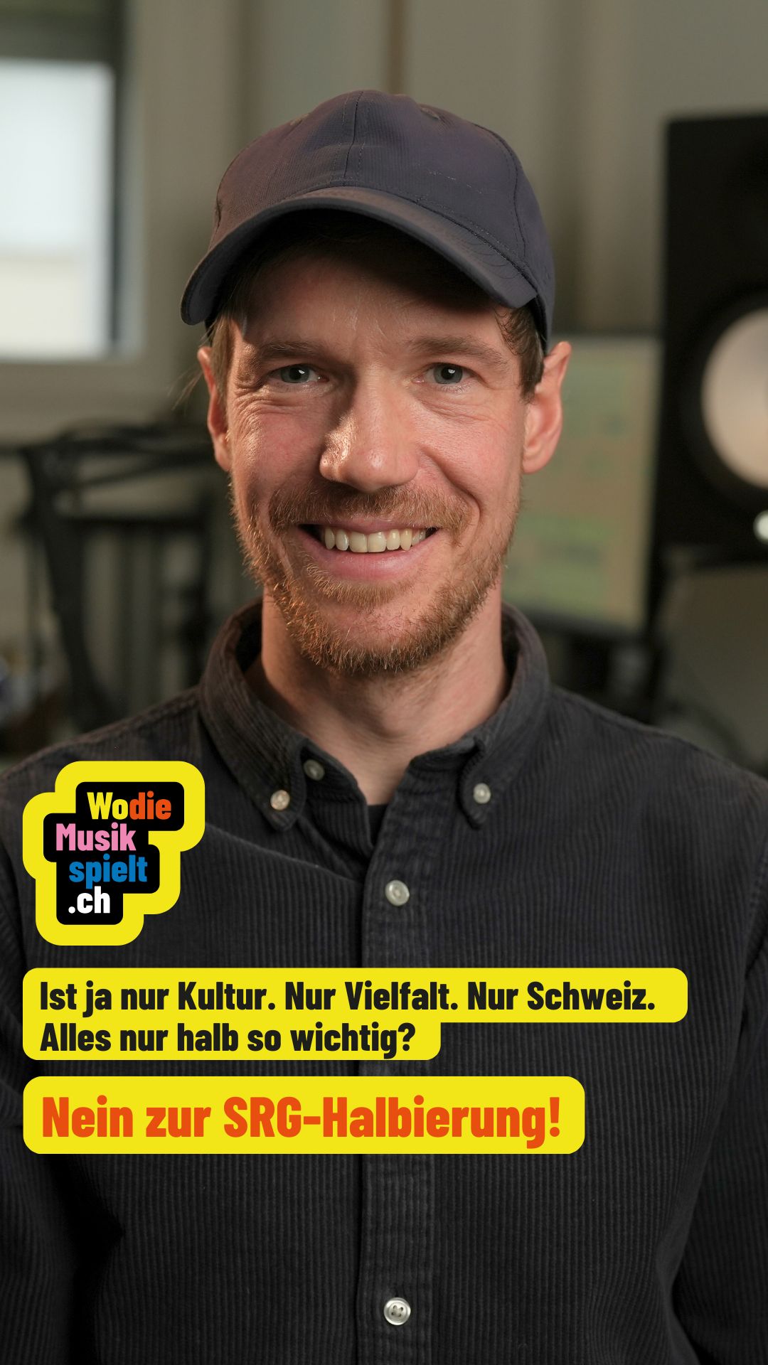 «Wenn wir aufhören, musikalische Pionierarbeit zu leisten, landen wir in einer Monokultur.»
Daniel Steiner spricht über elektronische und experimentelle Musik – über Innovation, Umwege und Entwicklungen, die Sichtbarkeit brauchen. Vieles, was heute selbstverständlich klingt, entstand durch Experimente, die von Radiostationen unterstützt wurden.
Wenn diese Bühnen wegfallen, übernehmen Streaming-Plattformen.
Sie zahlen Bruchteile von Rappen – davon kann in der Schweiz niemand leben.
🗳️ Nein zur SRG-Halbierungsinitiative.
---
« Si nous cessons le travail de pionnier musical, nous finirons dans une monoculture. »
Daniel Steiner parle de musique électronique et expérimentale, d’innovation et de chemins inattendus. Beaucoup de ce qui semble aujourd’hui normal est né d’expérimentations rendues visibles grâce aux radios.
Si ces scènes disparaissent, les plateformes de streaming prennent le relais.
Elles rémunèrent quelques fractions de centimes – impossible d’en vivre en Suisse.
🗳️ Non à l’initiative « 200 francs, ça suffit ».
#NEINHalbierungsinitiative
#NONInitiativeSSR
#NOiniziativaSSR