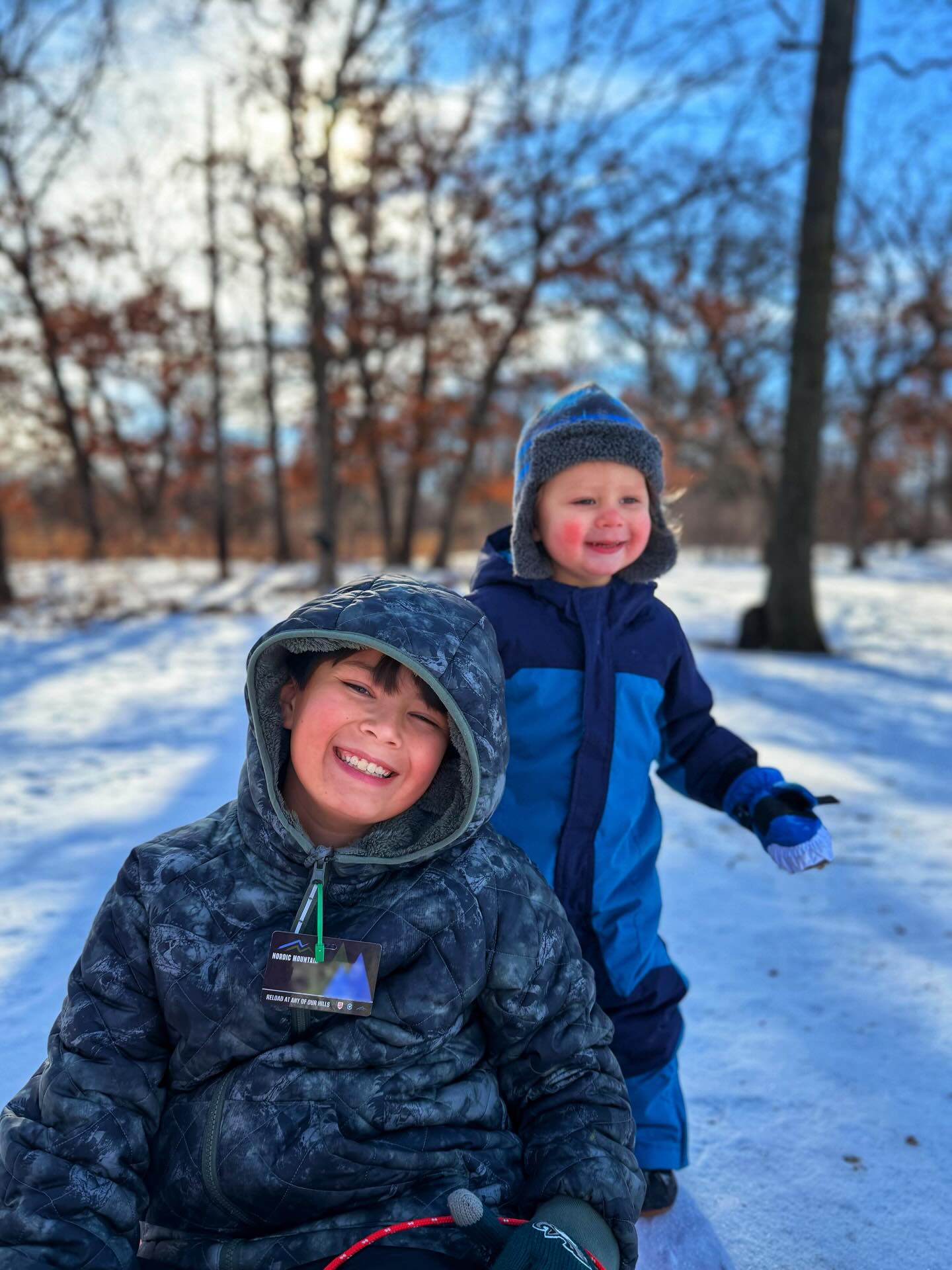 ❄️🎪 Winter Carnival Magic! 🎪❄️
Our hearts (and mittens!) were full this morning as we celebrated our Winter Carnival with our amazing Creando community. There’s something so special about seeing everyone come together sharing warm cups of hot chocolate, enjoying yummy snacks, racing down the sledding hills, and filling the day with laughter and connection.
Moments like these remind us that Creando is so much more than a school… it’s a place where friendships grow and memories are made. Watching our peques light up with excitement while everyone connected, played, and enjoyed time together is what makes events like this so meaningful. Thank you to our wonderful community for showing up, bundling up, and celebrating with us. 💛❄️
Winter memories officially unlocked! ☕🛷