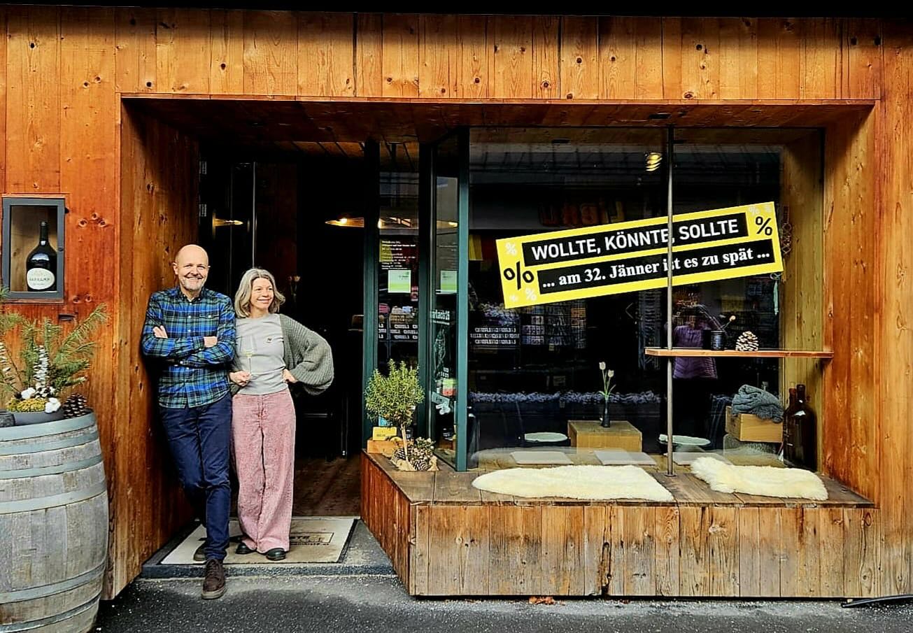 𝗗𝗮𝗻𝗸𝗲 & 𝗚𝗼𝗼𝗱𝗯𝘆𝗲 🥂💕
•
•
•
#goodbye #danke #abschied #wirliebenwein #genussinklusive #regionaleinkaufen #thinkpositive #weinkiste #wine #weinkistestjohann @treffpunkt_stjohann @kitzalpen @austrianwine