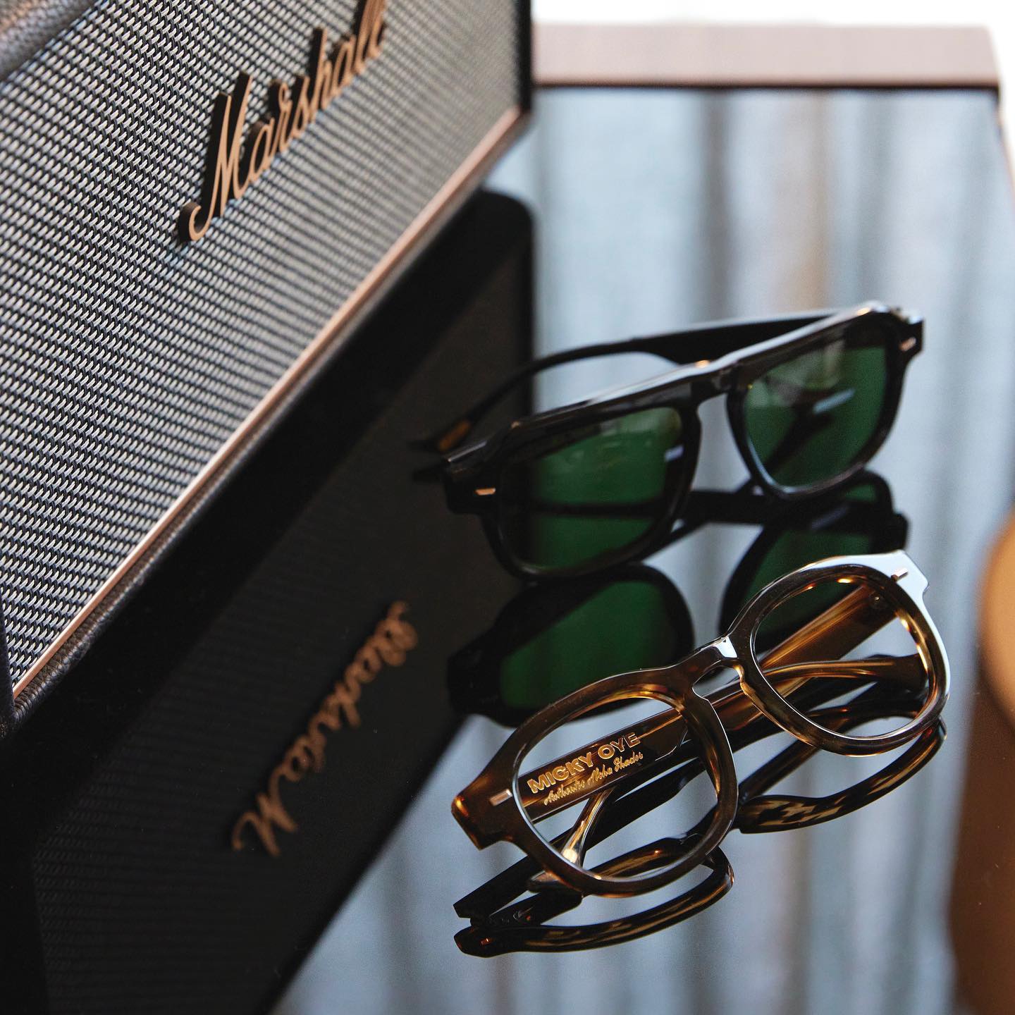 We escape into the weekend with a little sneak on our upcoming colab of „Aloha Shades“ with @micky_oye. Hang loose 🤙