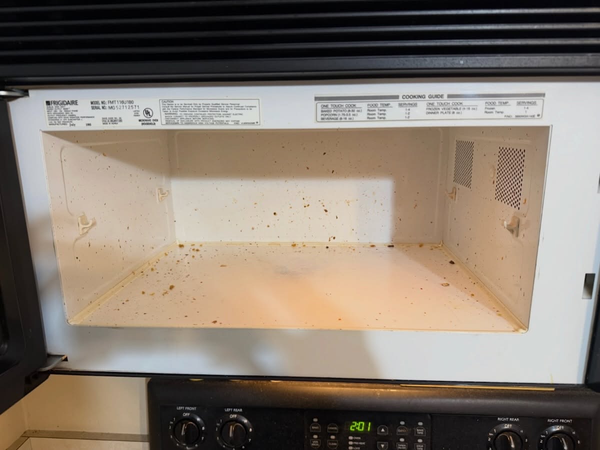 Team knocked it out of the park again! The best part was the client said this is the cleanest their house has ever been. Our jobs can sometimes be thankless and we are humans not robots. Sometimes it can take more than one cleaning to rid of years of collecting dust and build up! I can promise you my team works so hard to achieve these results.
Our goals are to try our best and give it our all each clean, to leave it better than before we came, and to have a team in there you can trust!!
Great job team!! ✨👏🏼👏🏼
#deepcleaningservices #cleaning #boardman