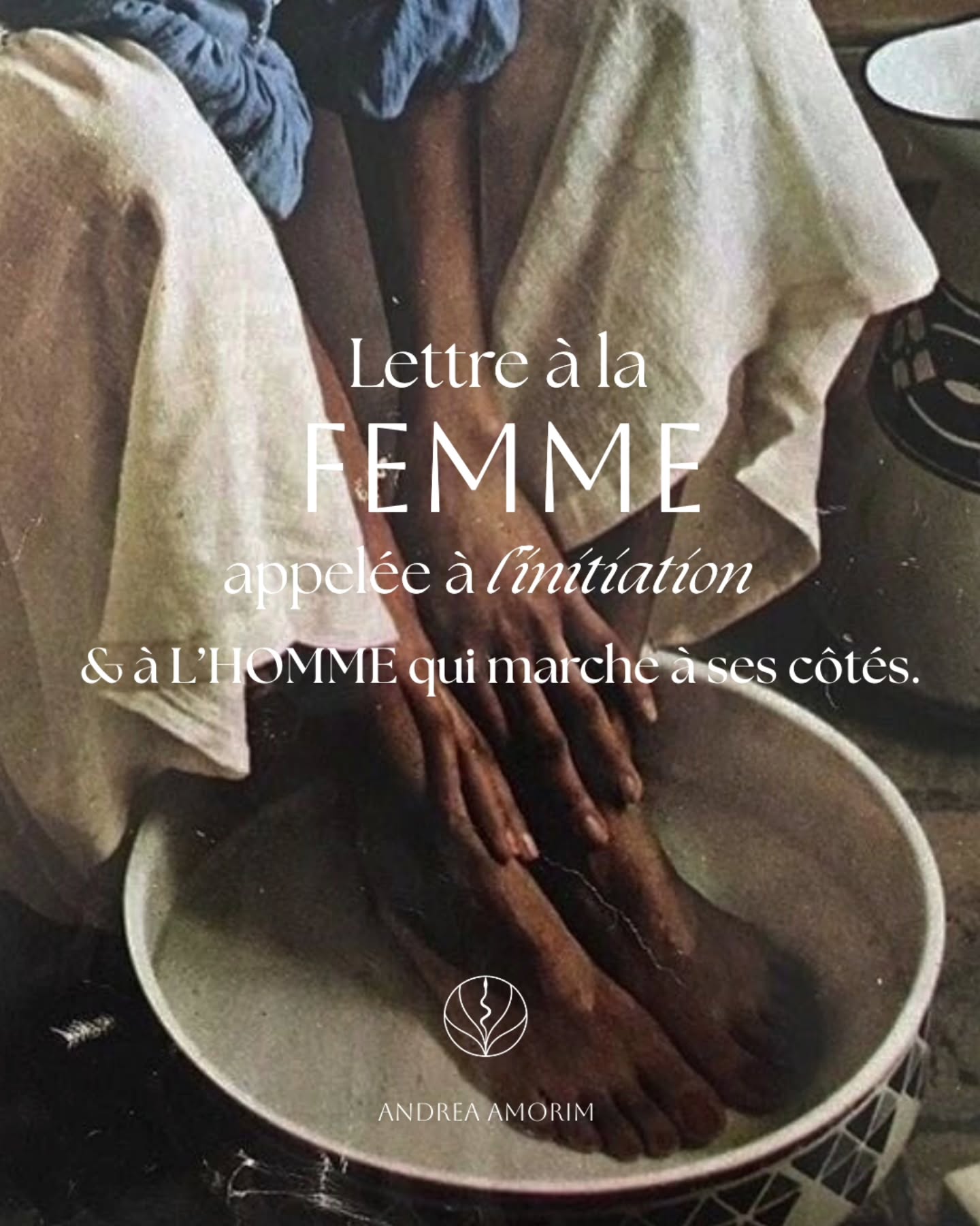 Quand la femme oublie ses saisons, la Terre s’épuise et le corps se dissocie. J’ai mis trente-quatre ans à l’intégrer. Alors ne te crois pas en faute si, tant de fois, tu as quitté ton corps pour survivre aux injonctions, aux pressions, à l’ignorance.
⛩️ Le Parcours La Trame du Bassin est ouvert
pour celles qui sentent que le retour au corps
n’est pas une option, mais une nécessité et une priorité dans leurs vies.
-
Andrea Amorim
Thérapeute Psycho-corporelle, créatrice du Parcours de La Trame du Bassin, un seuil initiatique et somatique pour femmes en quête d'ancrage et développement de leur énergie vitale.
Atelier Thérapeutique à La Chaux-de-Fonds