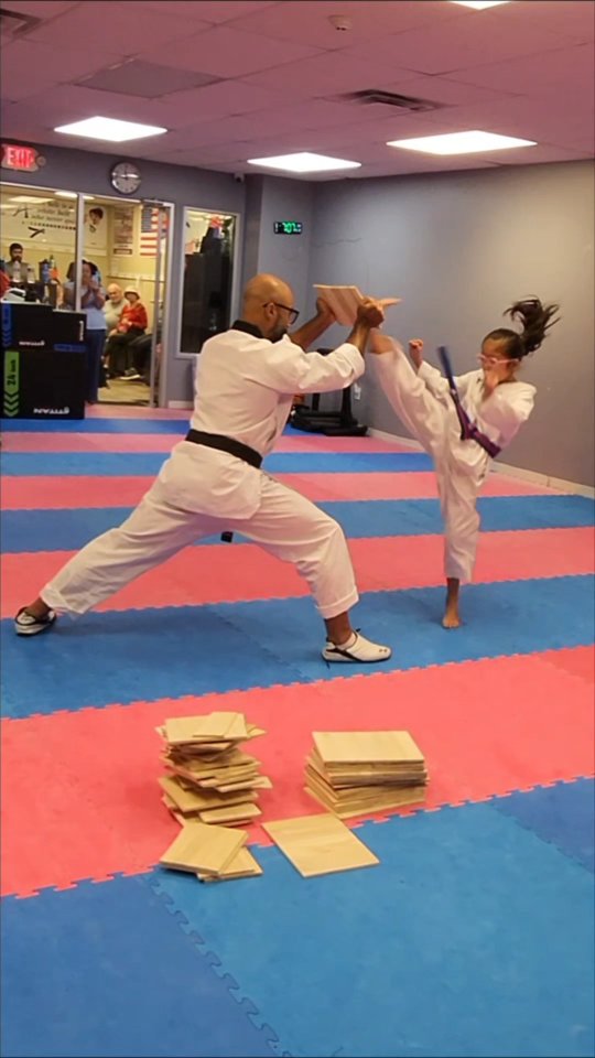 Who’s ready to break the next one? 💥
#secaucusmartialarts #smactkd #taekwondo #breakingboards #martialarts