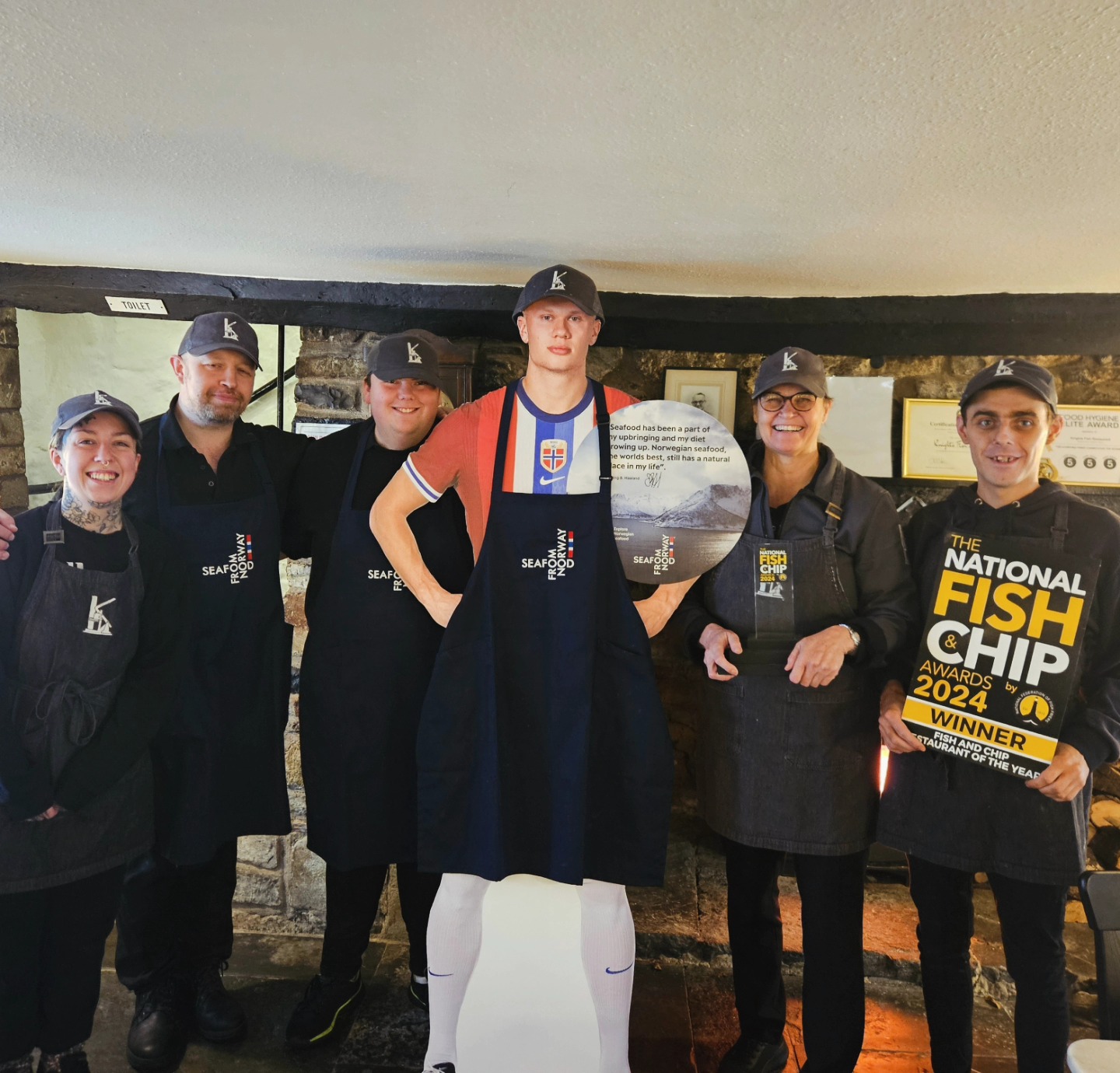 @norwegianseafoodcounciluk
#WinnersWeek
Halaand has officially joined the team for today's service! 😏
