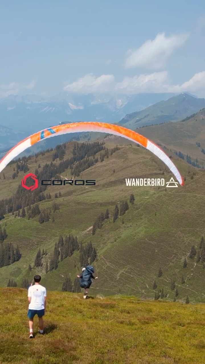 Welcome @coros_dach, to the world of hike&fly.
We are happy to announce our new equipment partner COROS - reliable wearables which help us to find our path.
👉 Get a free accessory when buying a watch via the link in our bio with the code WANDERBIRD.
#wanderbird #hikeandfly #coros