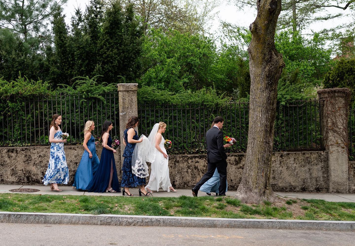 🎶Going to the chapel and we’re 🎶 gonna get maaaarried 🎶
.
.
.
.
#bostonweddingphotographer #bostonengagementphotographer #bostoncatholicphotographer #catholicweddingphotographer #newenglandcatholicweddingphotography #blessedissheboston #spokenbride