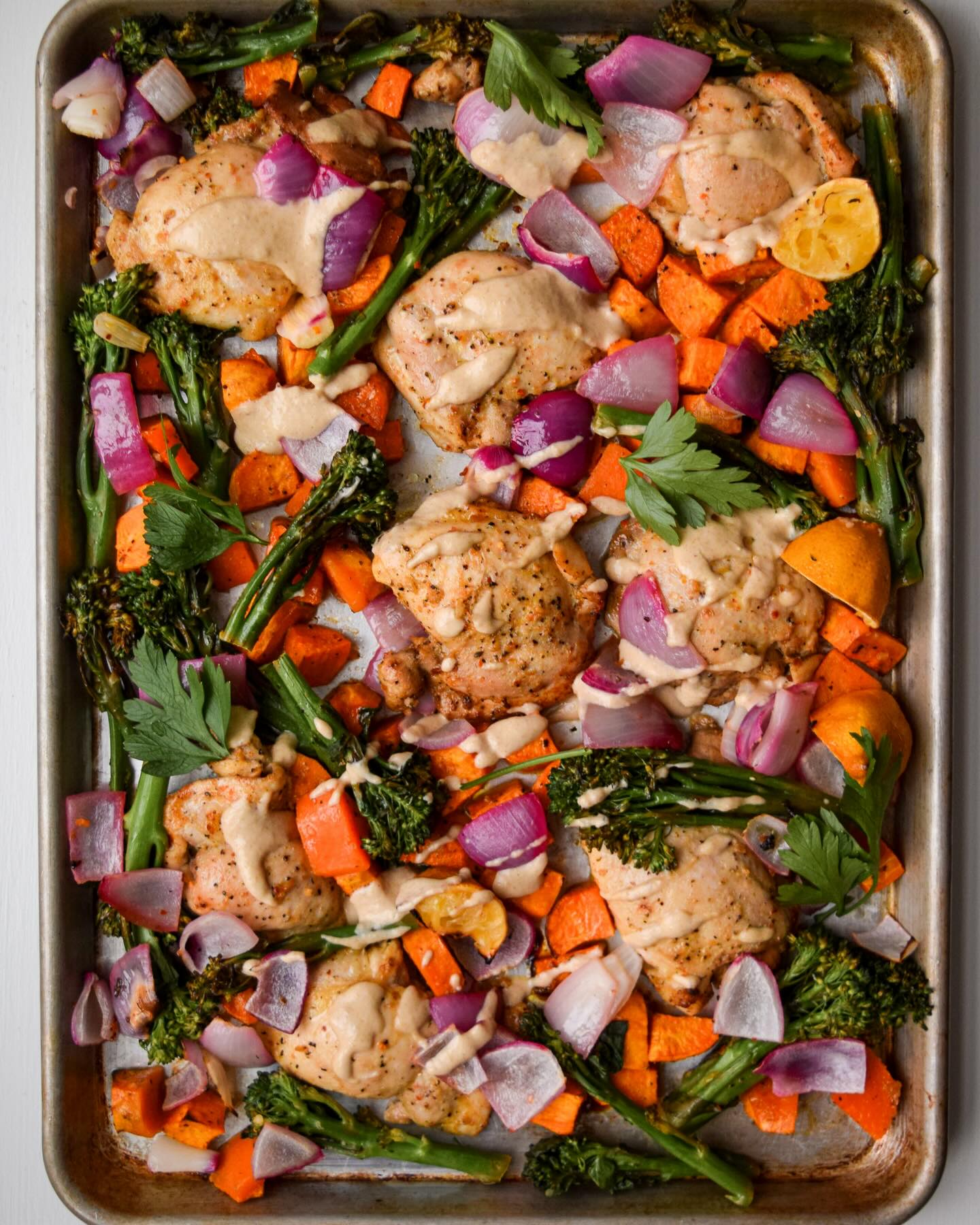 Za’atar Sheet Pan Chicken
#zafo0d #zaatarchicken #sheetpanchicken #onepanmeal #weeknightdinner