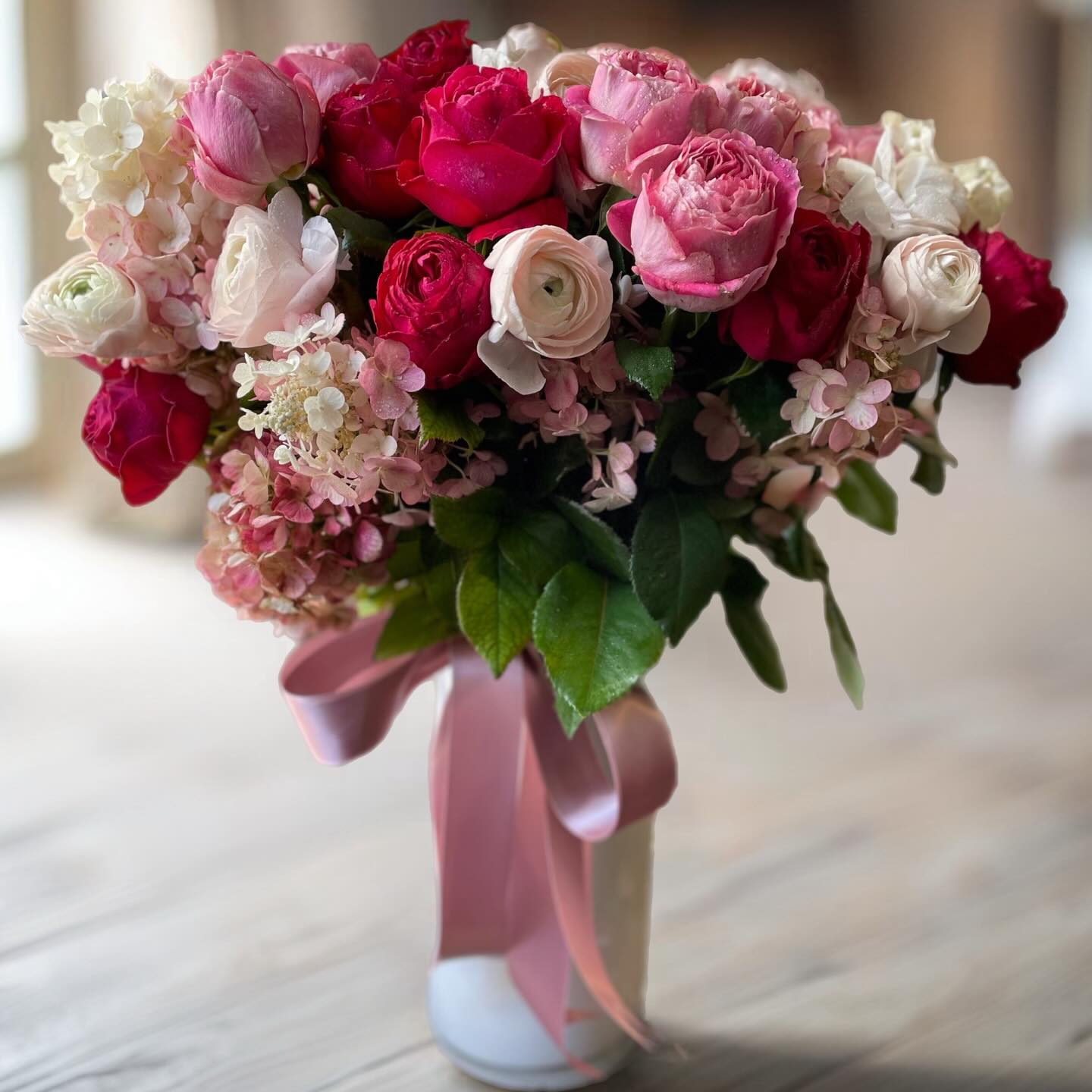 Roses glore.
#luxuryflorist #luxuryflowers