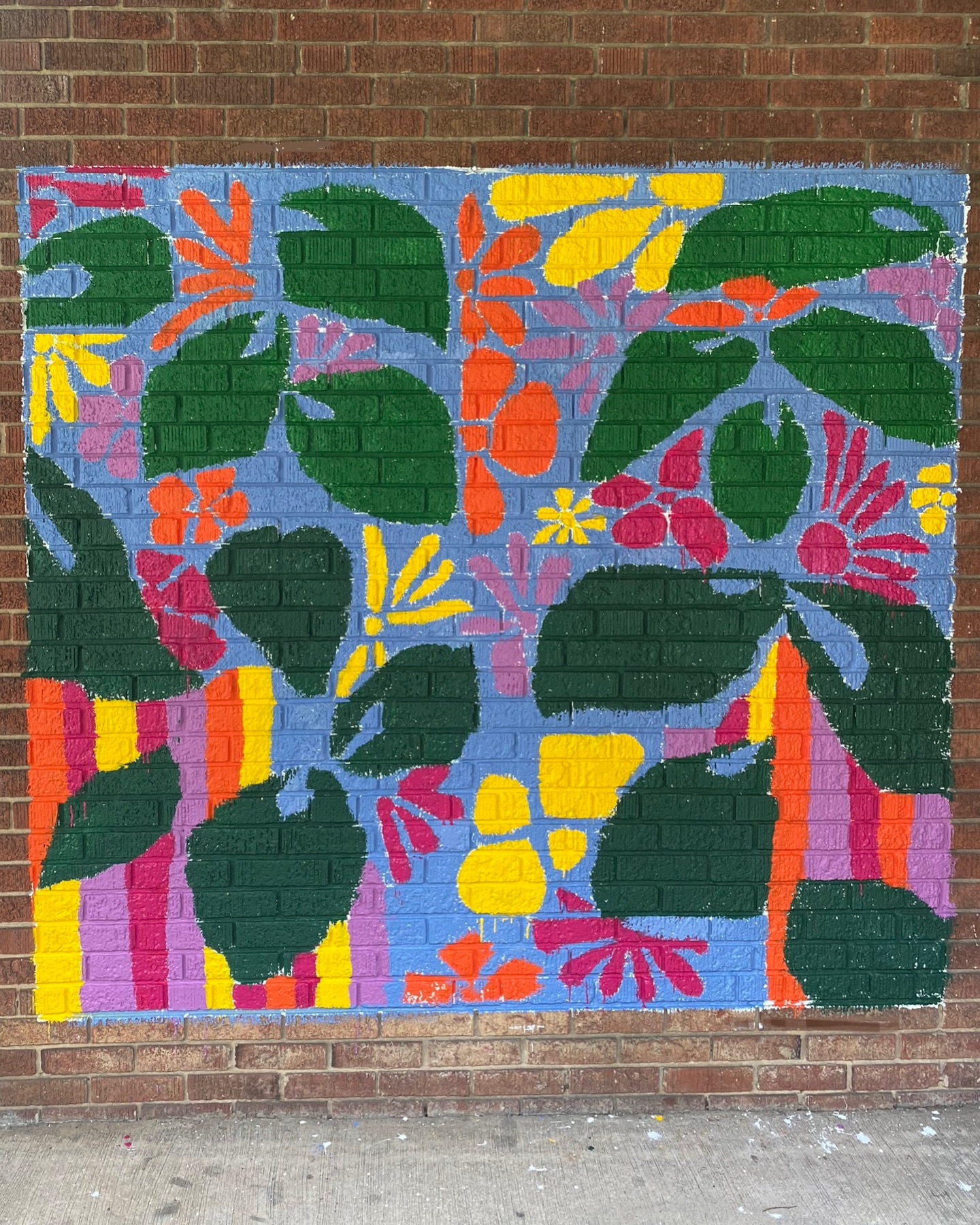 Another mural in the books 💕
This was a community mural created for the Arts+ Spring Arts Festival! @artsplus.clt at their new location !
This was definitely one of the most textured walls I’ve ever worked with but I think we all made it look pretty good 🥰 Inspired by spring and beautiful bright colors! Thank you to all of those who contributed and left their mark💕
#communityart #muralsclt #murales #mural #artclt