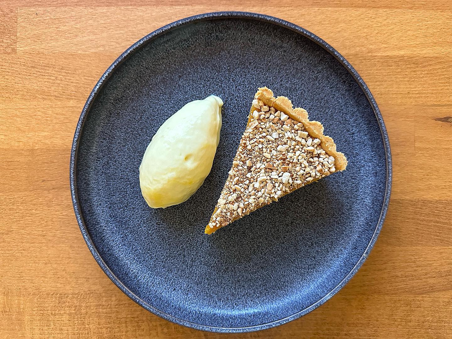 🎃 Tart with Toasted Nut topping & 🍋 Ice Cream.
A bit of indulgence now & again.
#halloween #homemadedessert #getcooking