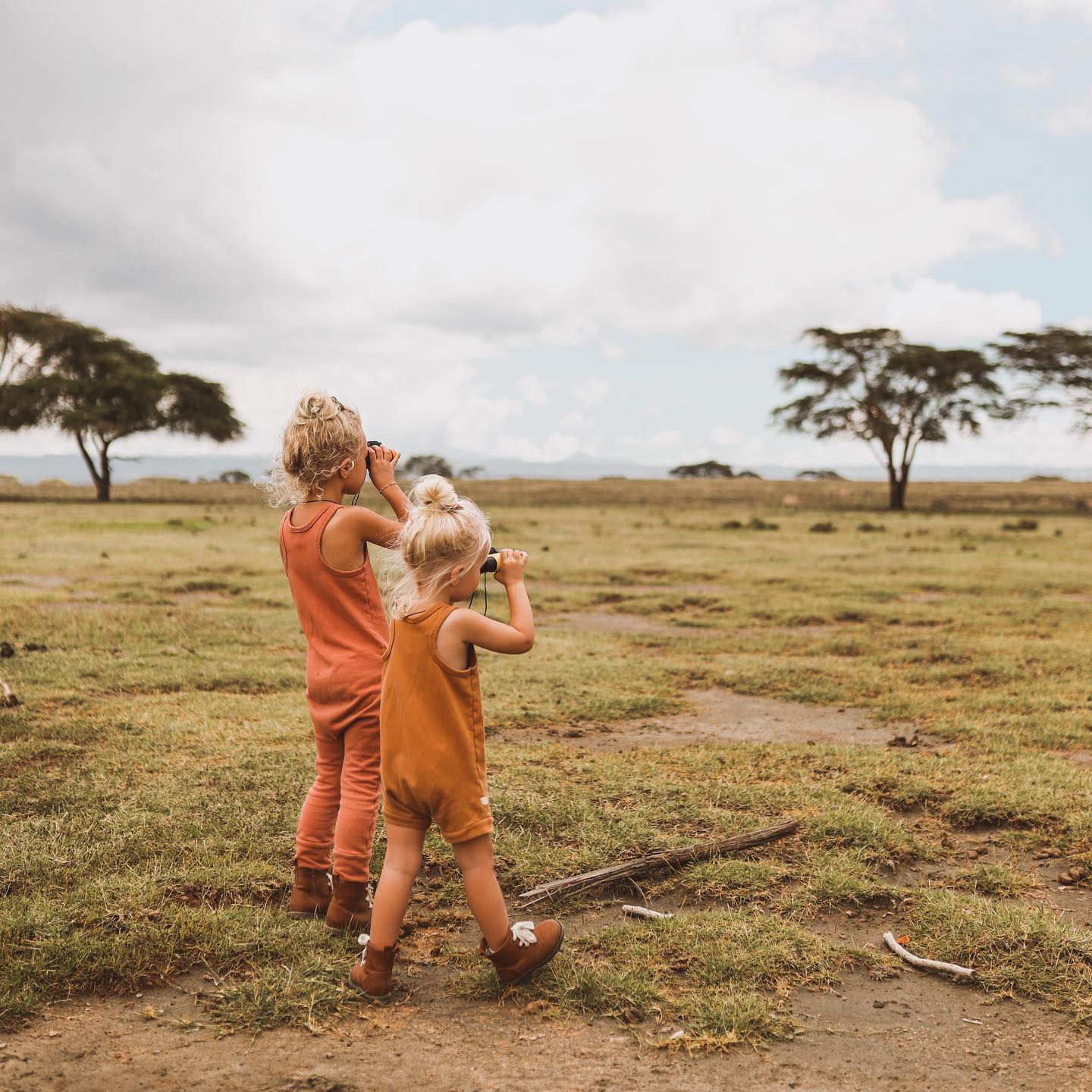 Looking into 2022 like… 😍✈️🗺