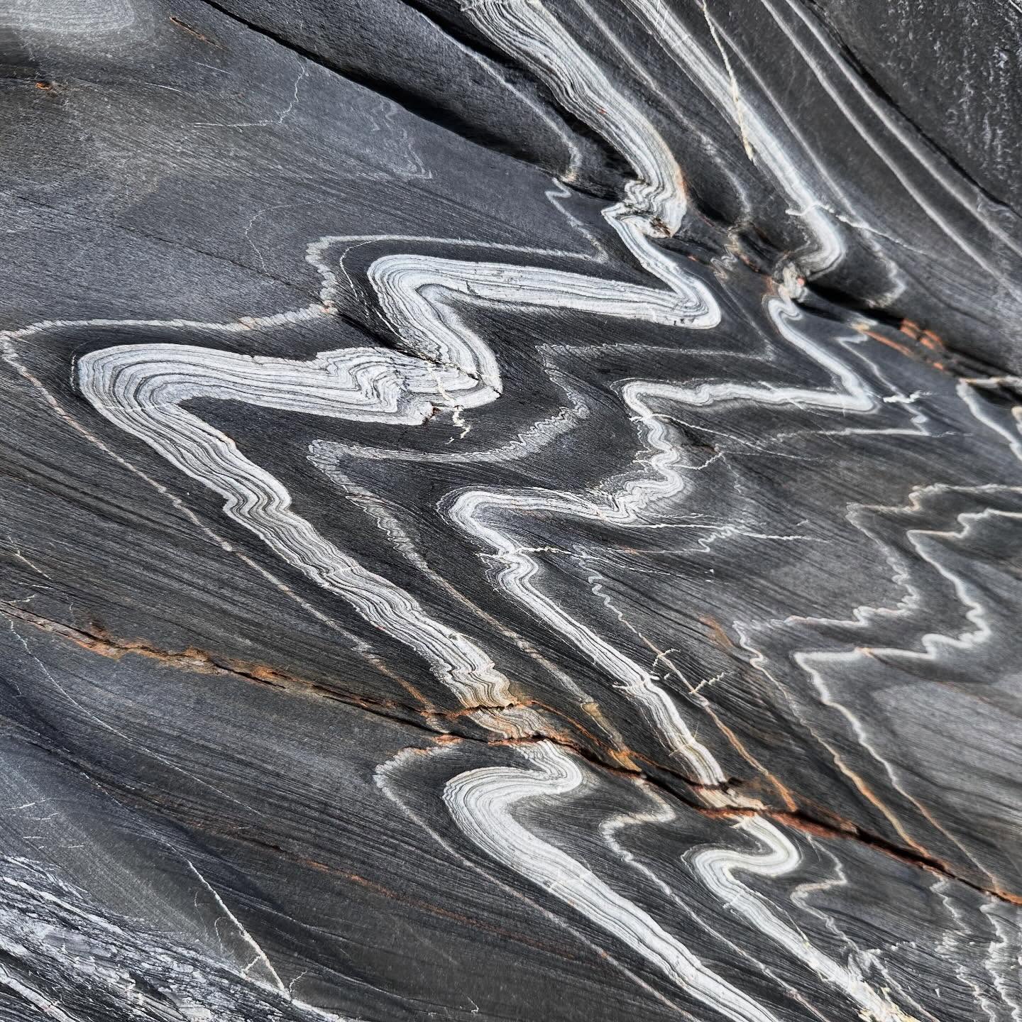 Cornwall Geowalks coming up this February…
Cape Cornwall (half-day) - Monday 2nd February
Book now: https://www.cornwallgeologist.co.uk/event-details-registration/cape-cornwall-guided-geowalk-half-day-monday-2nd-february-2026
Loe Bar (full-day) - Saturday 7th February
Book now: https://www.cornwallgeologist.co.uk/event-details-registration/loe-bar-guided-geowalk-full-day-saturday-7th-february-2026
Tin Coast (half-day) - Saturday 14th February
Book now: https://www.cornwallgeologist.co.uk/event-details-registration/tin-coast-guided-geowalk-half-day-saturday-14th-february-2026
Coverack (half-day) - Friday 20th February
Book now: https://www.cornwallgeologist.co.uk/event-details-registration/coverack-guided-geowalk-half-day-friday-20th-february-2026
Bosigran (half-day) - Saturday 28th February
Book now: https://www.cornwallgeologist.co.uk/event-details-registration/bosigran-guided-geowalk-half-day-saturday-28th-february-2026
Cornwall Geowalks are guided geology walks around Cornwall’s world-class geological sites and areas of outstanding natural beauty, guided by me! Please see the website for more details. Links in bio.
#geowalks #cornwall #cornwallgeology #geology #geologist