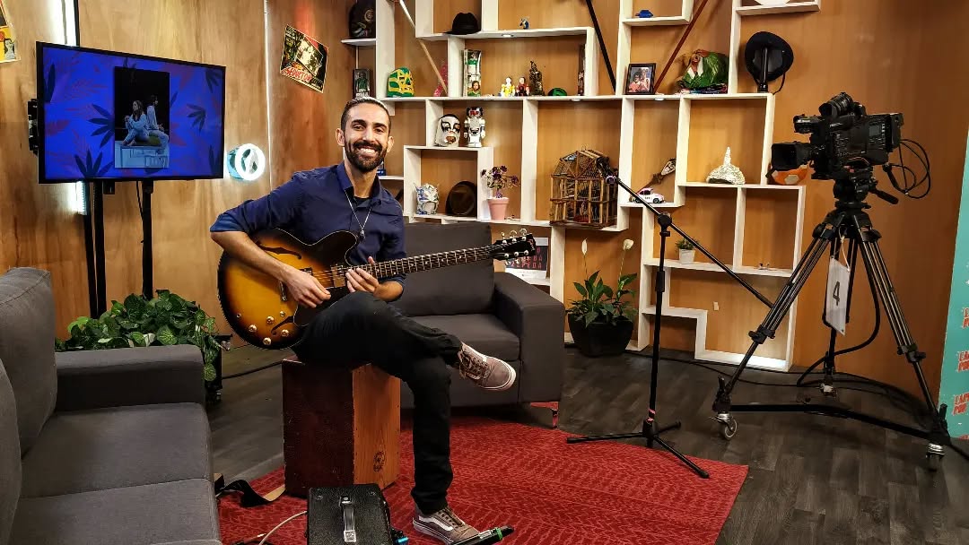 Thank you @capital_21 for the great interview! It was a good opportunity for me to talk about our Mexico tour and about the new album that will be released in February.
I was glad to play "Not the Same River" from the album (video will be out later).
@hypnoterecords
@pm.music.agency
@paulina_mercadrums