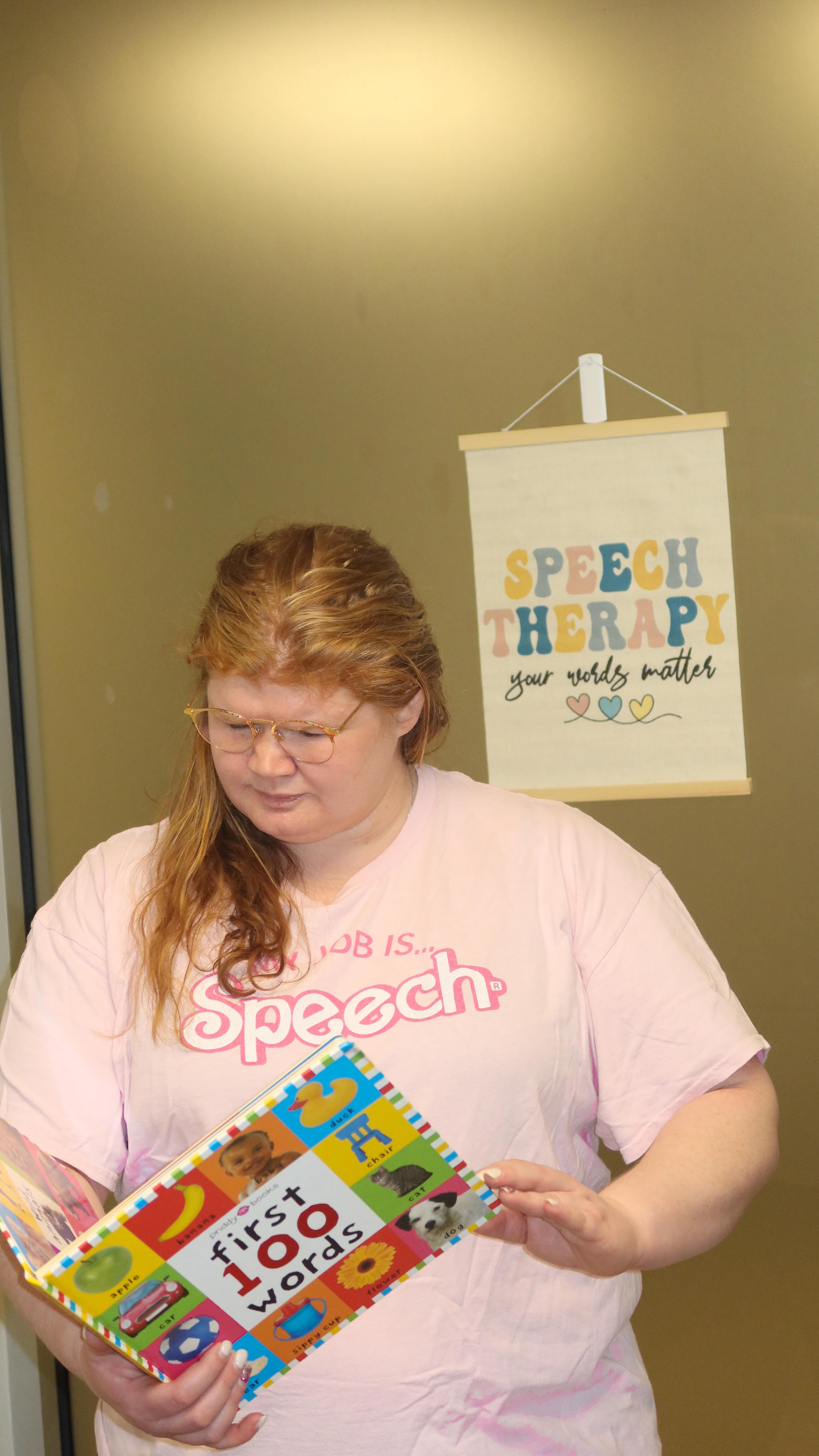 Why we love speech approved books 👇
✔️ Clear pictures
✔️ Repetitive language
✔️ Easy to comment and model words
Perfect for building early communication during storytime.
Save this video for your next library trip 📚.
.
.
.
.
.
.
#NewjerseySLP #Speechtherapylife #languagedevelopment #SLPtips #SpeechDelay