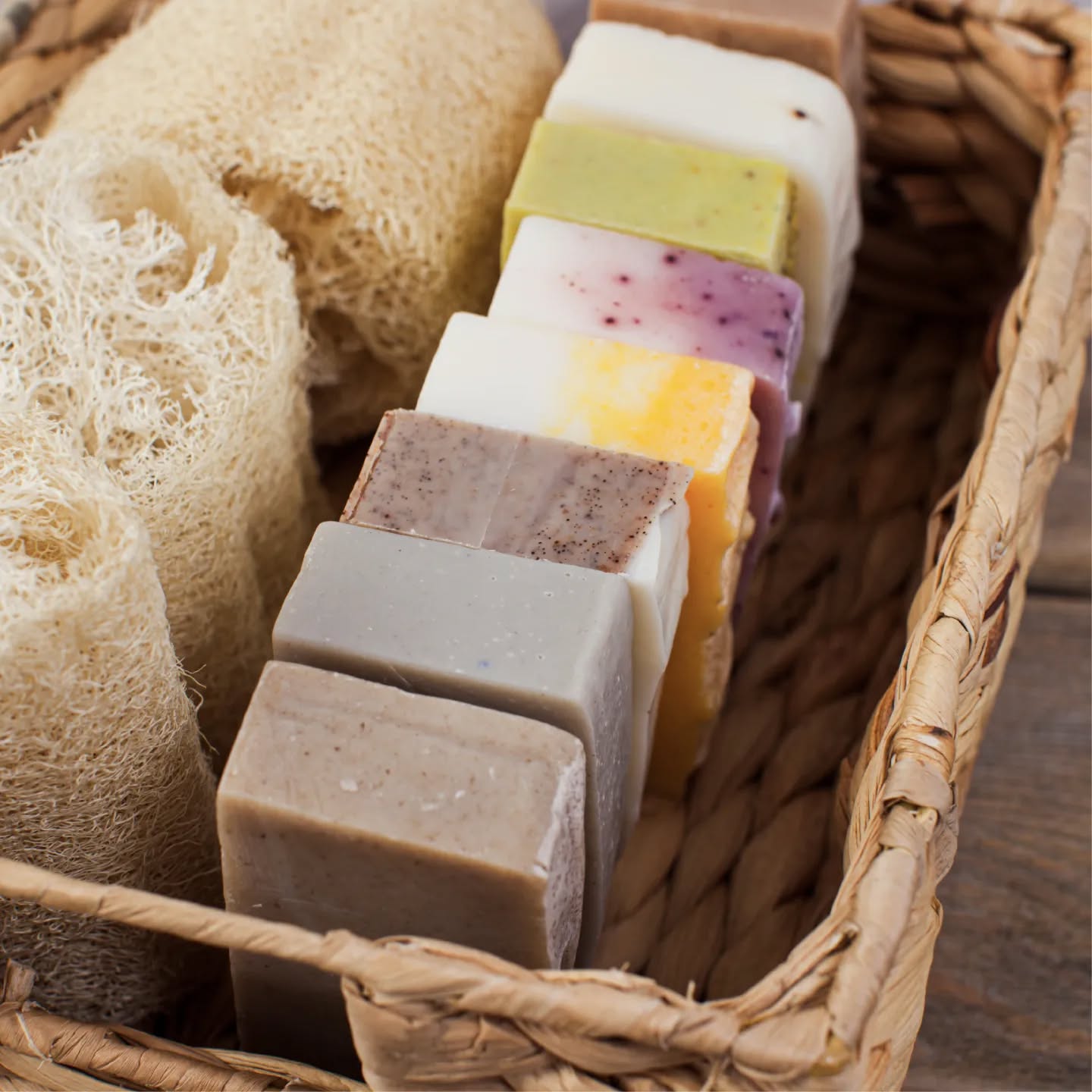 🎓👩🔬CURSO ONLINE | Jabones artesanales para emprender
Aprende desde cero todo lo que necesitas para comenzar un negocio rentable de jabones naturales o simplemente fabricarlos para ti y tu familia; trabajarás con diferentes moldes, diseños e ingredientes para que puedas crear tus jabones de forma original, creativa y divertida.
👩🚀No es ciencia de cohetes, pero está aprobado por la NASA 🌌
Más información en el link del perfil
www.unclubcreativo.com/jabones-artesanales
.
.
.
.
.
.
#cursos #cursosonline
#cursodejabones #cursodejabonesartesanales #aprendehacerjabon #jabon #jabonnatural #cosmesticanatural #jabonesdeglicerina