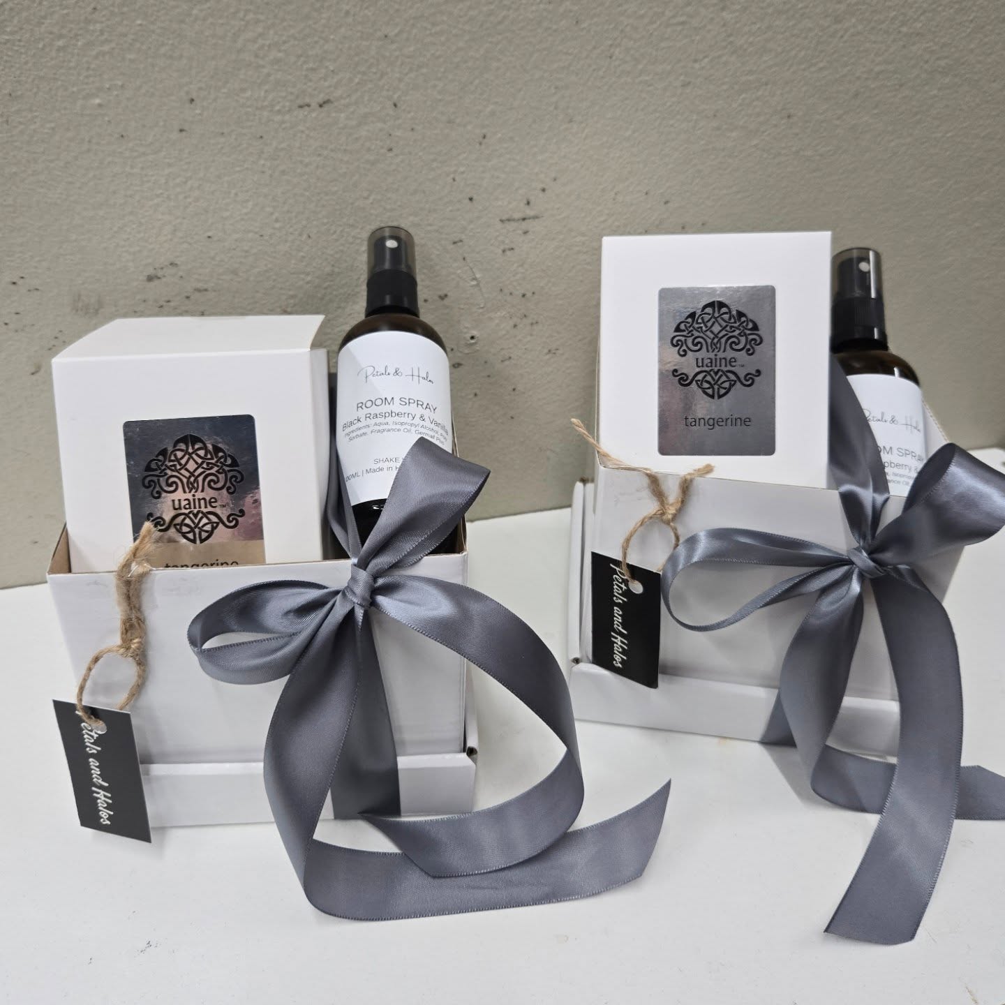 Gifting made easy 👌
Quality home scents gift box for the home
Soy Wax Candle
Room Spray