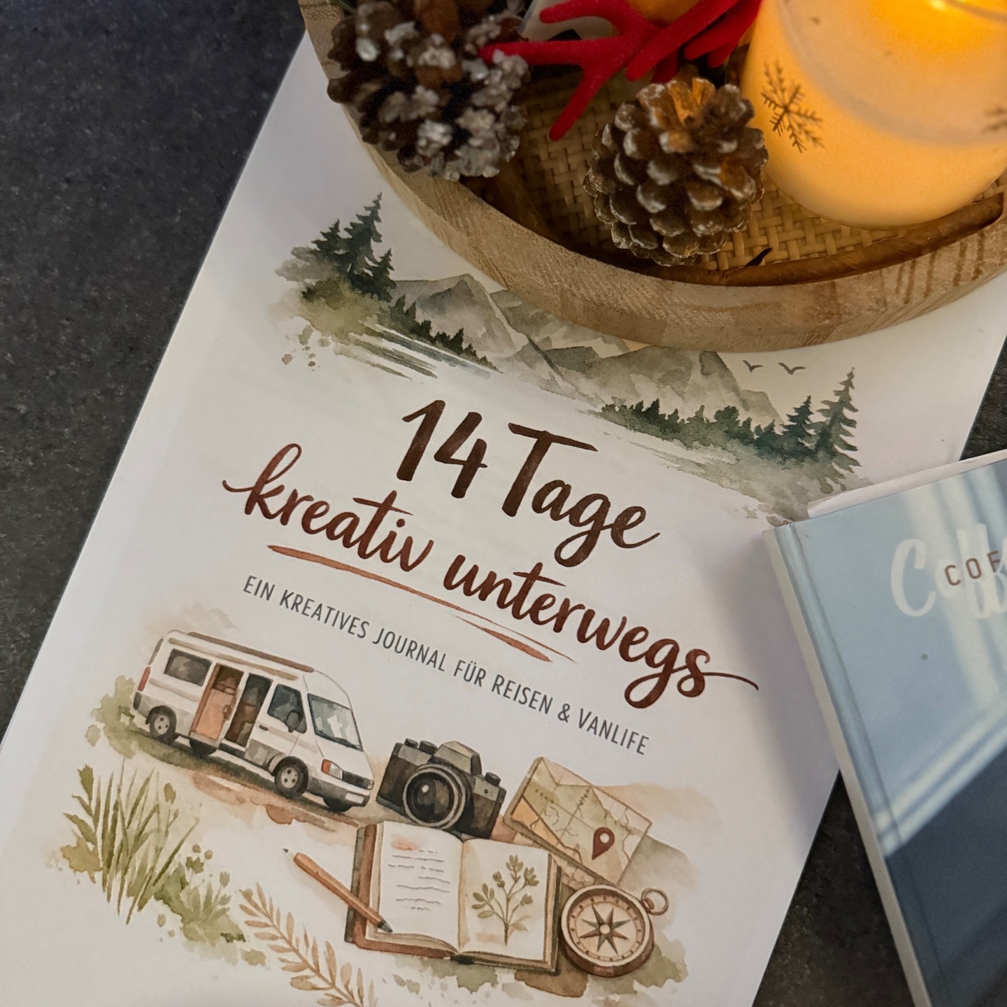 ✨ Mein erstes Vanlife-Journal ✨
🖊️ 14 Tage kreativ unterwegs
Kopf frei bekommen, Gedanken ordnen, kleine Abenteuer festhalten
Zum Selberdrucken und direkt loslegen – eine kleine kreative Art zur Selbstreflexion.
Ich bin gespannt, welche Gedanken bei euch entstehen 💛
👆 Link in Bio
#wegestattwaende #creativewalls #artjournaldaily #kreativleben