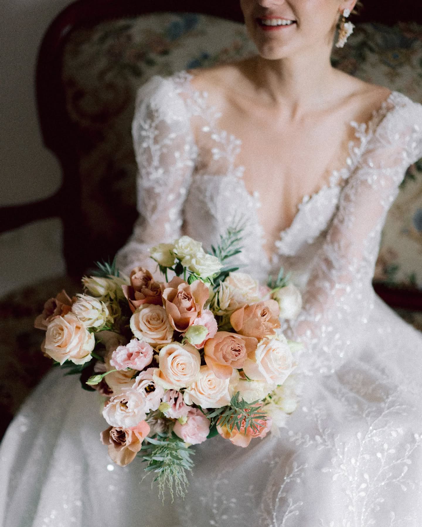 Those flowers and that dress ✨
Design, Planning & Styling: @mosaique_events
Venue: @ayroldi_masseria
Flowers: @corcortezfloral
Wedding Dress: @julievinobridal
Muah: @sots_muah
Mentor: @sarahstefaniofficial
___
#italydestinationwedding
#pugliawedding
#italyweddingphotographer
#europeweddingphotographer
#destinationwedding
#destinationweddingphotographer
#luxurywedding
#weddingdetails
#elegantwedding