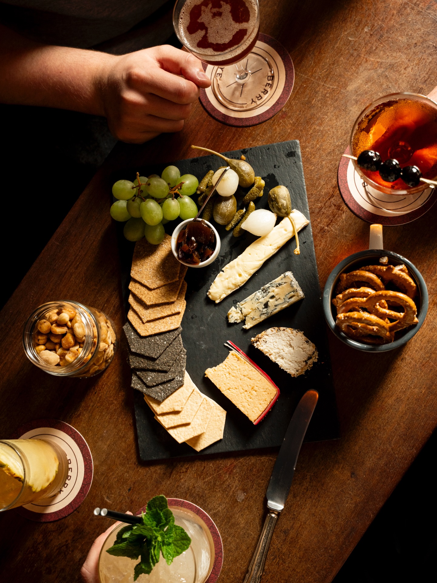 Why should Saturday have all the fun?
We're open today from 5pm so make sure you join us for drinks, nibbles and cheeseboards.
📍Berry Street, Liverpool
#BerryAndRye #WeekdayDrinks #CocktailsAfterDark #LiverpoolBars #SpeakeasyVibes