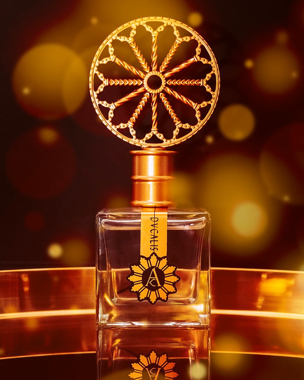 This holiday season, let Ducalis transport you to the grandeur of a noble celebration. Inspired by the timeless beauty and culture of the Duchy of Atri, it’s my personal tribute to moments of refinement and joy. Wishing you and your loved ones a season of elegance and serenity.
-Angela Ciampagna
#AngelaCiampagna #Ducalis #NichePerfume #LuxuryFragrances #Holidays #celebration