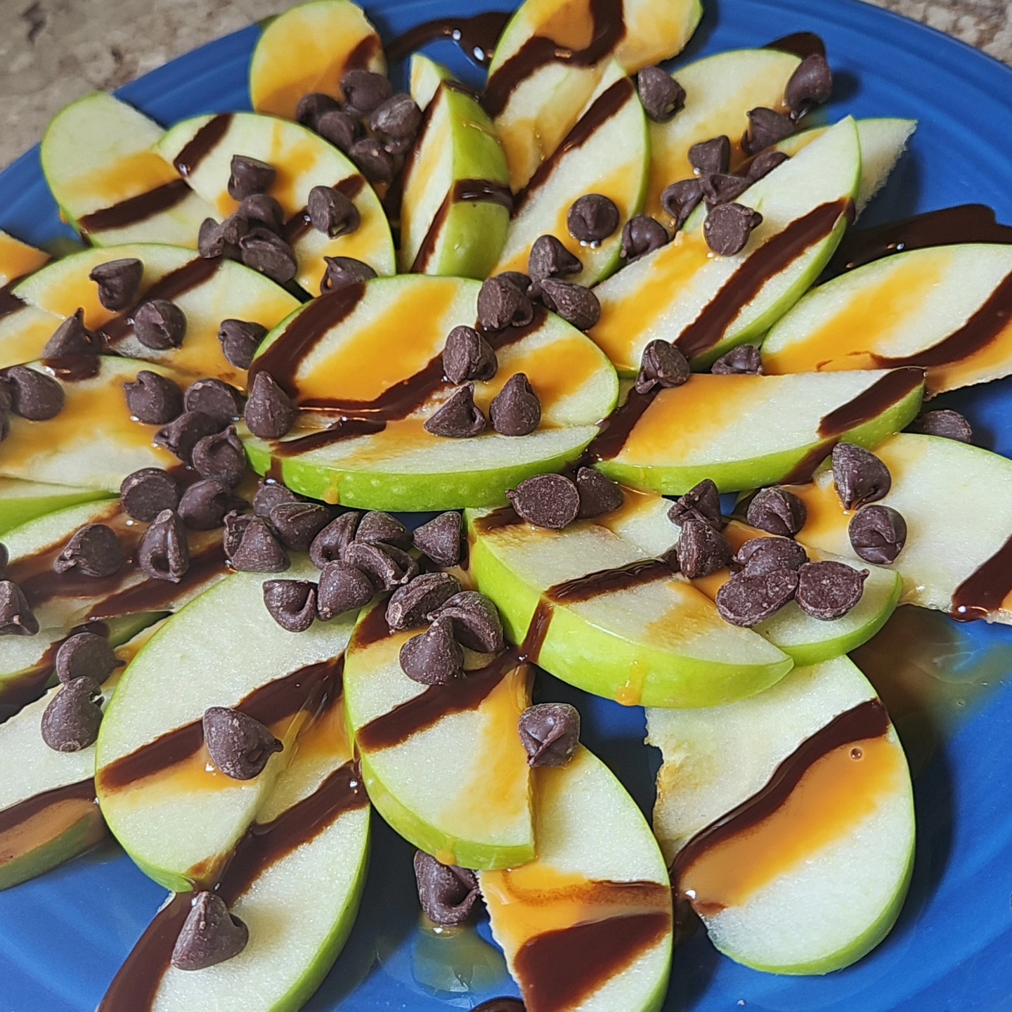 Creative side/dessert for lunch today. Keeping it fun and delicious!
#snacktime #apples #dessert #yummy ##wihomestead