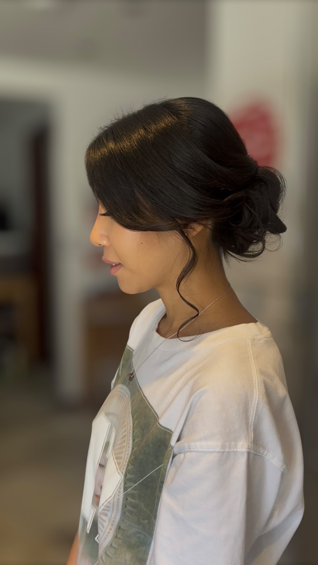 Soft, sleek, and timeless ✨
A romantic low bun on glossy dark hair—effortless elegance for the modern bridal party 🤍
•
•
•
•
#bridalhair #bridehairstyle #weddinghair #bridetobe #bridehairdo #updo #eventshair #weddinghair #eventshairstyle
#bridalhair #bridehairstyle #bridehairtrial #weddinghair #bridehairdo #weddinghairstyle #updo #hairstyles #halfuphair #londonwedding #londonbride #londonhair #bexleyhair #londonbridalhair #bexleybride #bride #kentbridalhair #kentweddinghair #londonweddinghair #halfuphairstyle #kentbridalhair
#kentweddinghair #kentbridalhairstylist #kentweddinghairstylist #weddinghairideas #weddingideas #bridalhairideas #londonbridalhair #londonbridalhairstylist #londonwedding