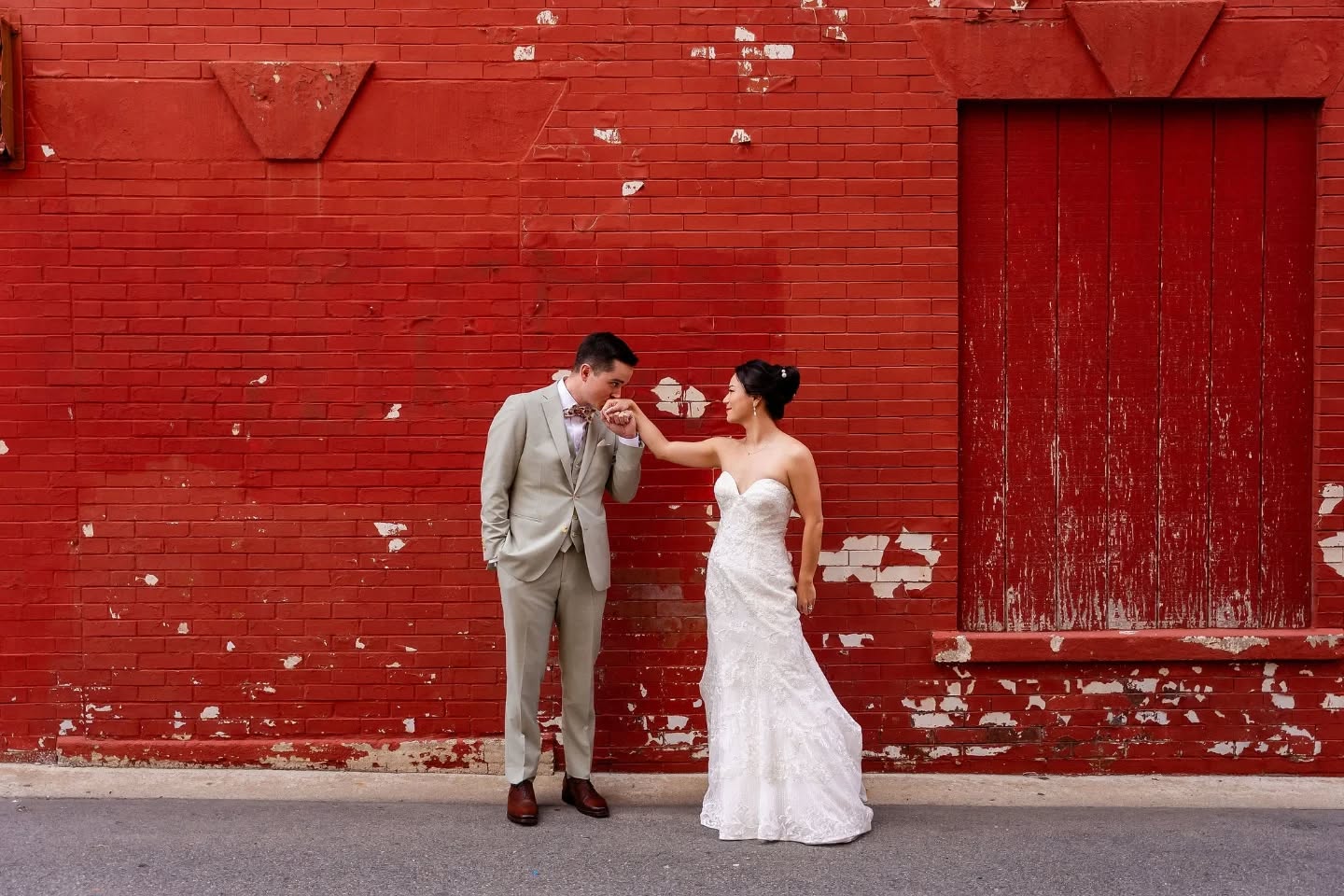 Forget that groundhog. 🦫 We know spring is coming, with its bright beautiful florals, late sunsets, warm breezes, and blue skies.
Yes I know that emoji is a beaver.
It's good enough, Phil.
Planning & Design: @elleweddingsandevents_
Venue and lighting: @oliopeabody
Photography/Videography: @movingmountains.studios
Catering: @vinwoodcaterers
Florals: @fleurandstitch
Band: @eastcoastsoul
Desserts/Cake: @dorsispeabody
Hair/Makeup: @fei_xu_beauty_studio
Rentals: @dez.collective
Getting ready: @bellinnpeabody
Client: @ohsnapjulie @ian_bruh13
#bostonwedding #newenglandwedding #massachusettswedding #springwedding